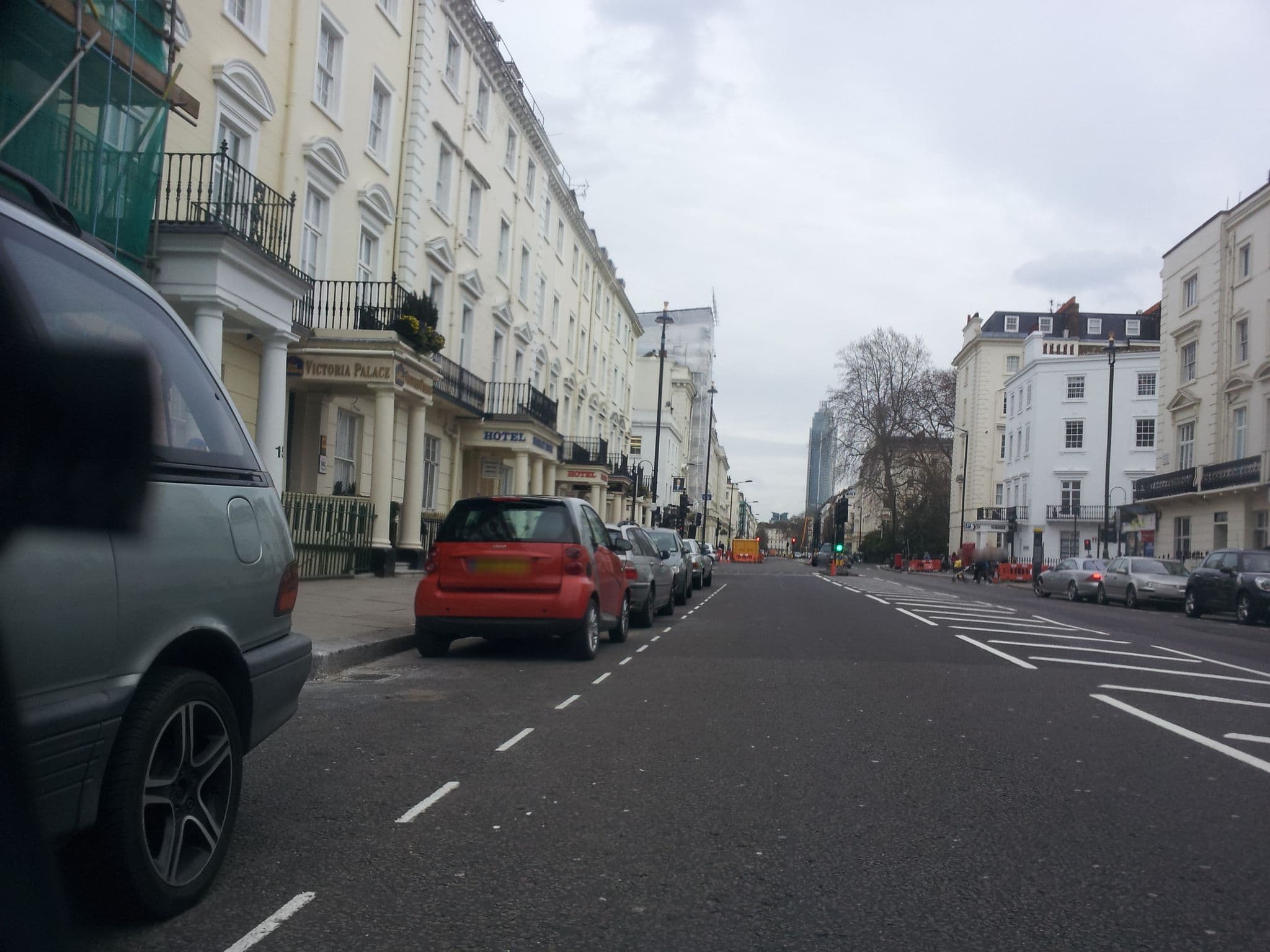 Street view near Nuestro Hotel, Pimlico — © paulbiv (CC BY-SA · Mapillary)