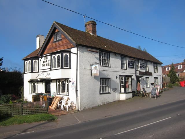 The Kings Head Inn (via Wikimedia Commons, CC BY-SA 2.0)