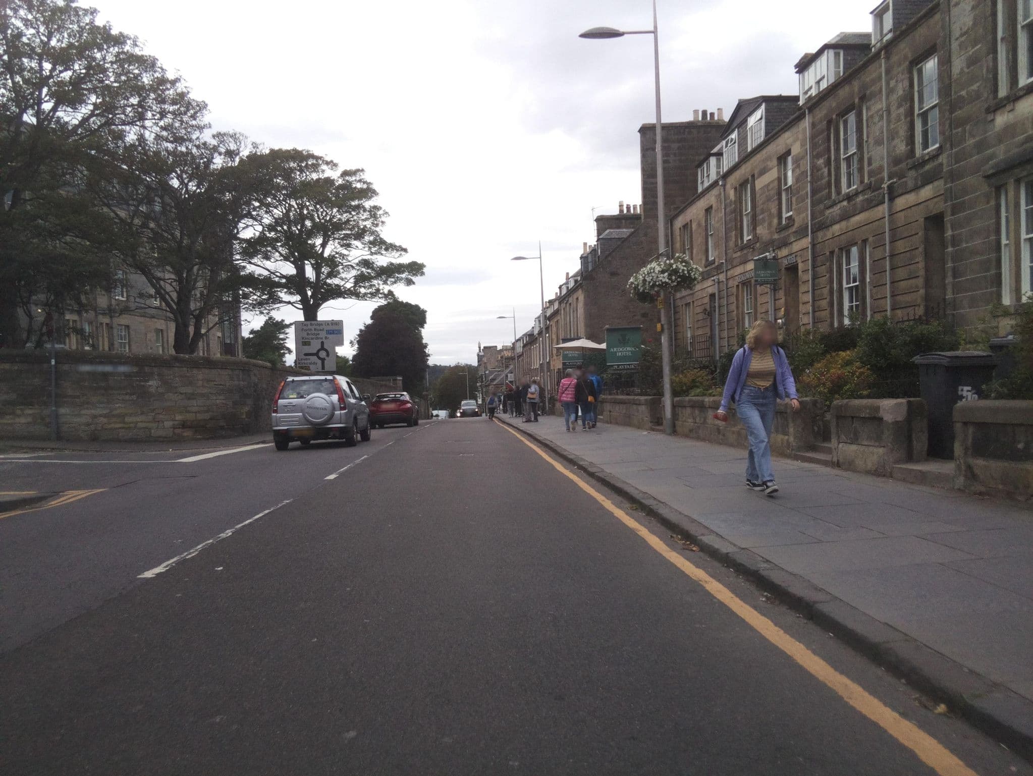 Street view near Ardgowan Hotel, Saint Andrews — © southglos (CC BY-SA · Mapillary)