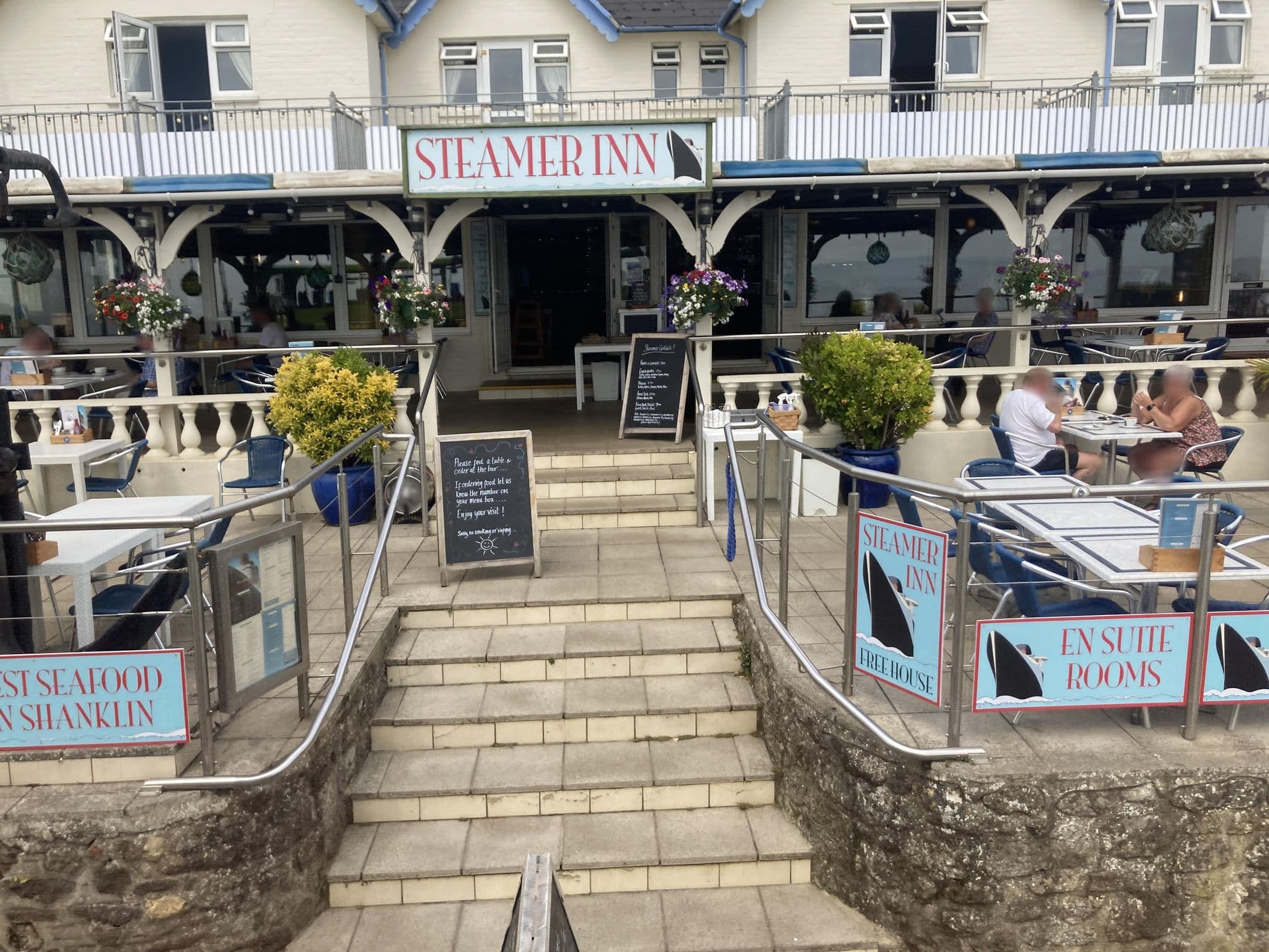 Street view near The Steamer Inn, Shanklin — © cjmalone (CC BY-SA · Mapillary)