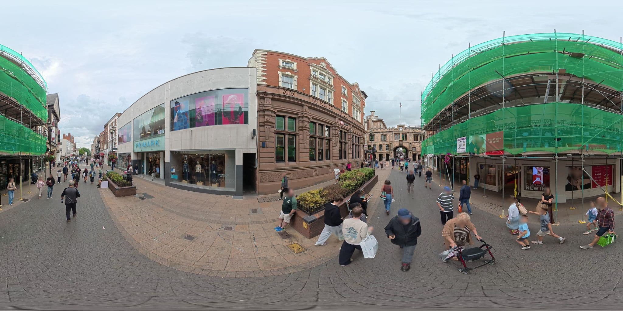 Street view near Hotel Chocolat, Lincoln — © osmplus_org (CC BY-SA · Mapillary)