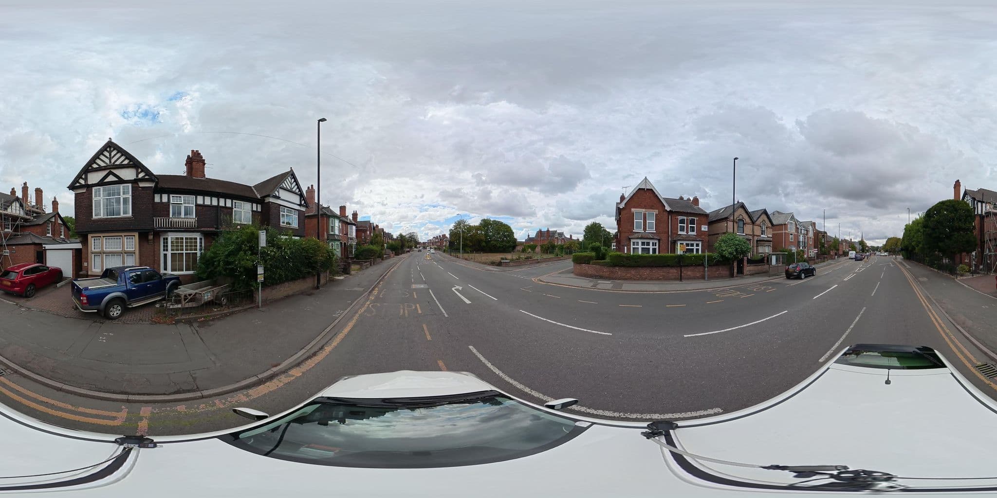 Street view near Hamiltons Hotel, Lincoln — © osmplus_org (CC BY-SA · Mapillary)