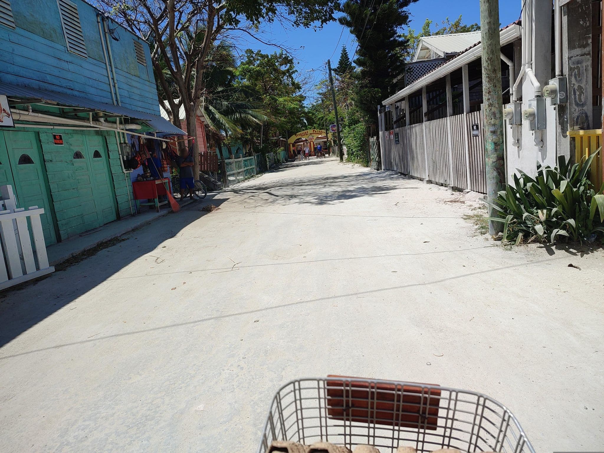 Street view near Juan's Guest Rooms, Caye Caulker — © charlieplett (CC BY-SA · Mapillary)