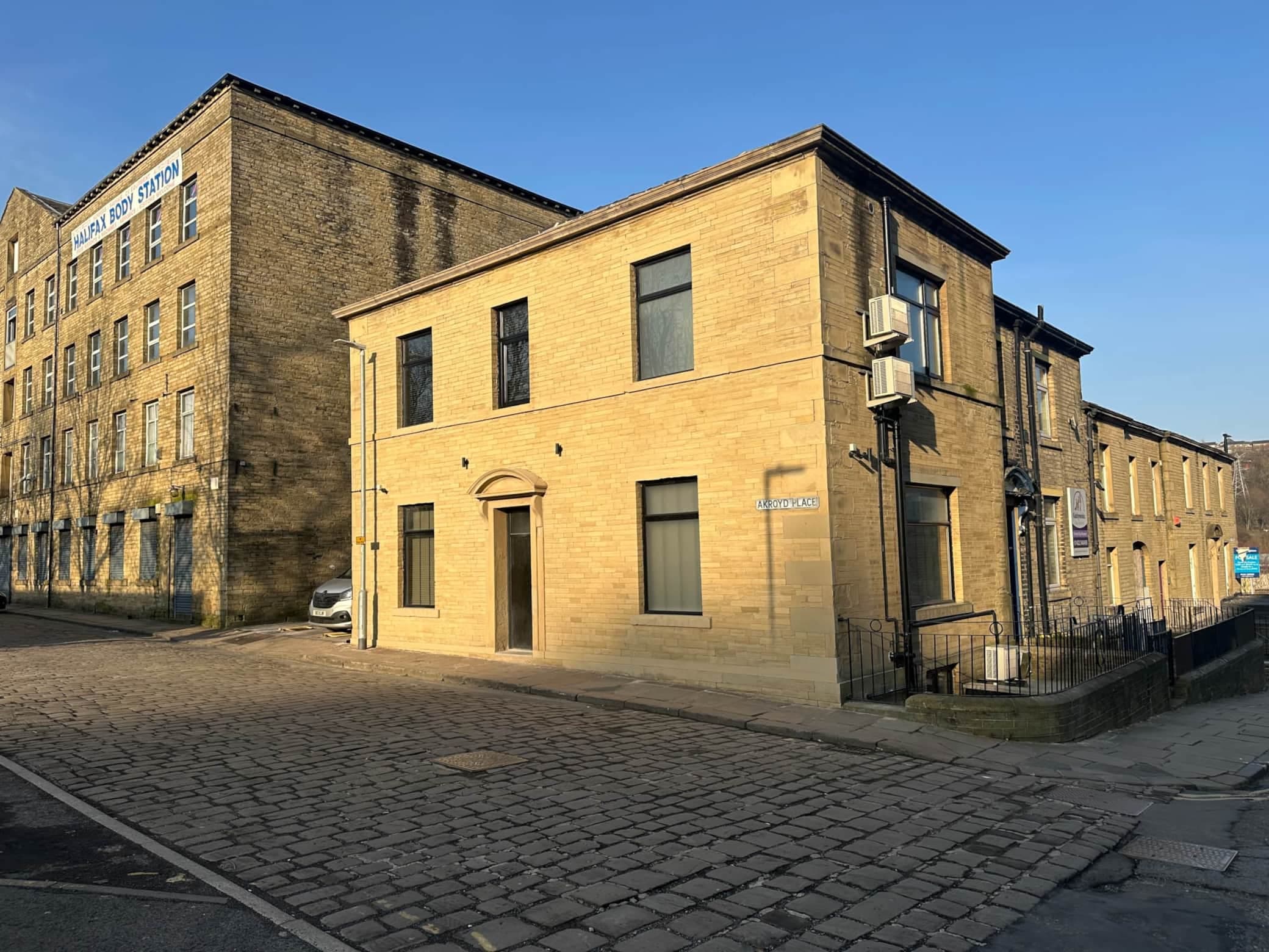 Akroyd House Halifax, Halifax