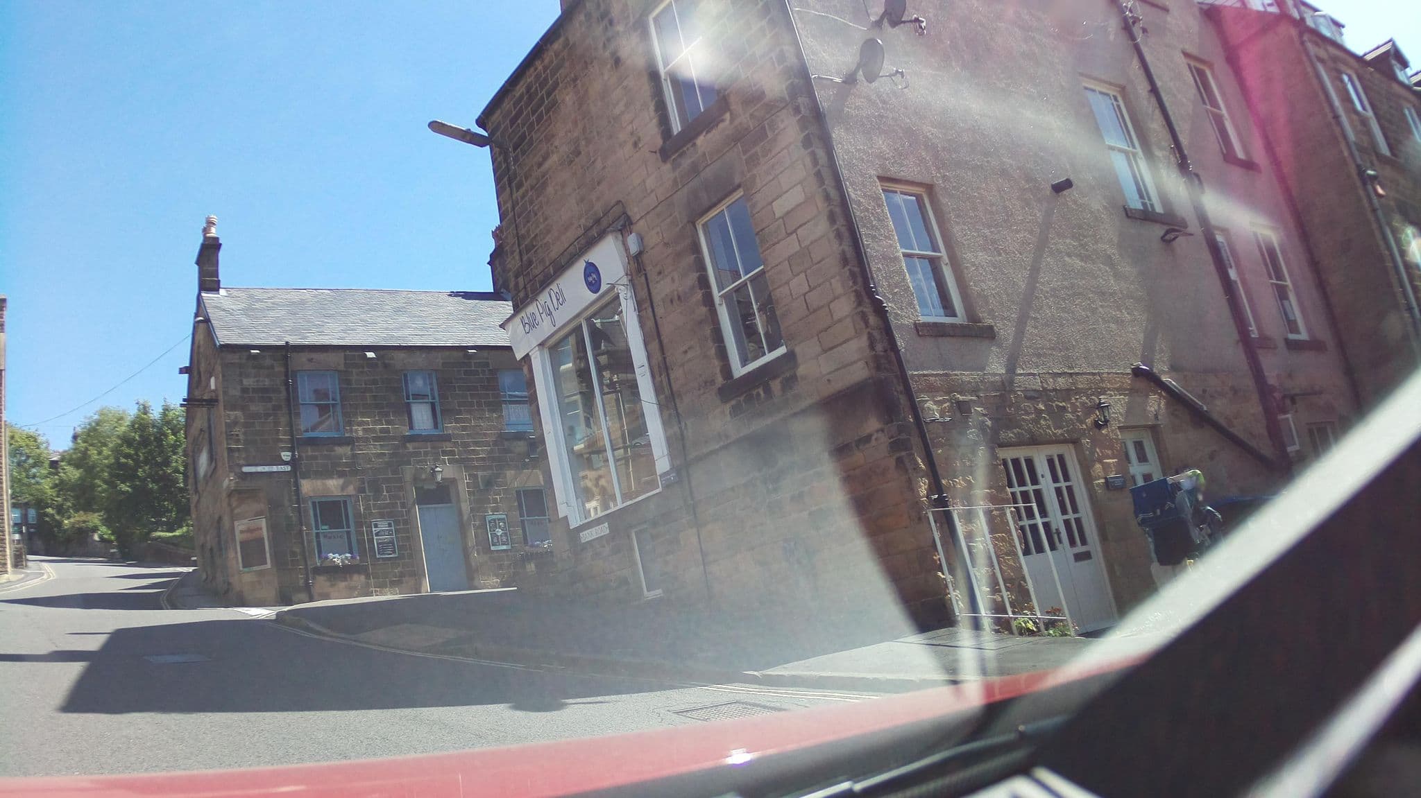 Street view near Gate Hotel, Matlock — © southglos (CC BY-SA · Mapillary)
