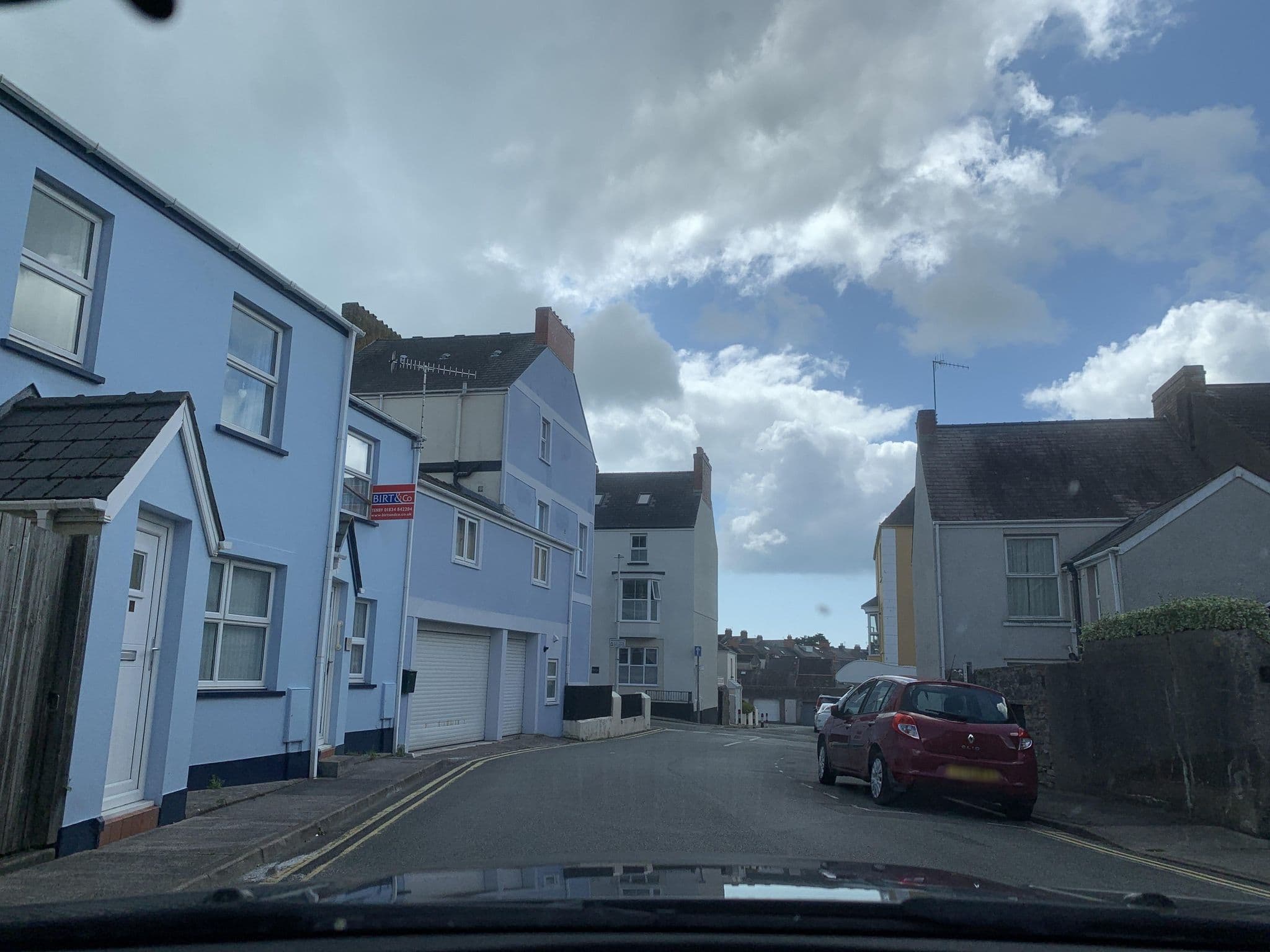 Street view near Sunny Bank Guest House - One-Bedroom Suite, Tenby — © laye (CC BY-SA · Mapillary)