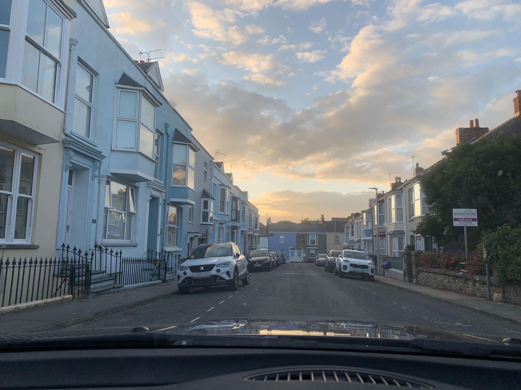 Street view near Southside B&B, Tenby — © laye (CC BY-SA · Mapillary)