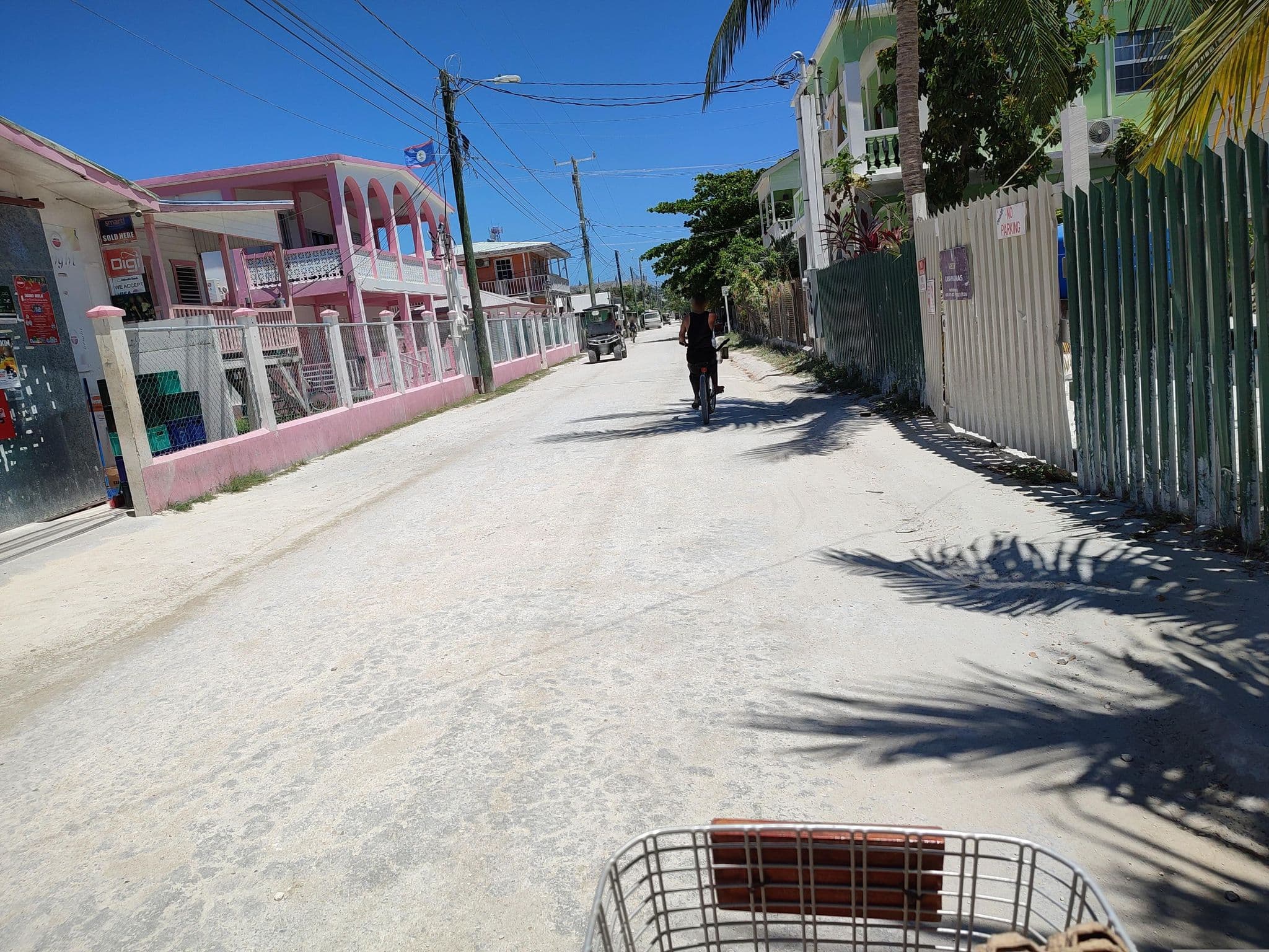 Street view near Raul's Rooms, Caye Caulker — © charlieplett (CC BY-SA · Mapillary)