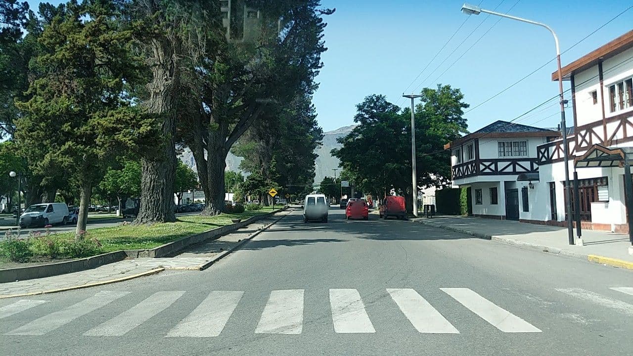 Street view near Plaza Esquel, Esquel