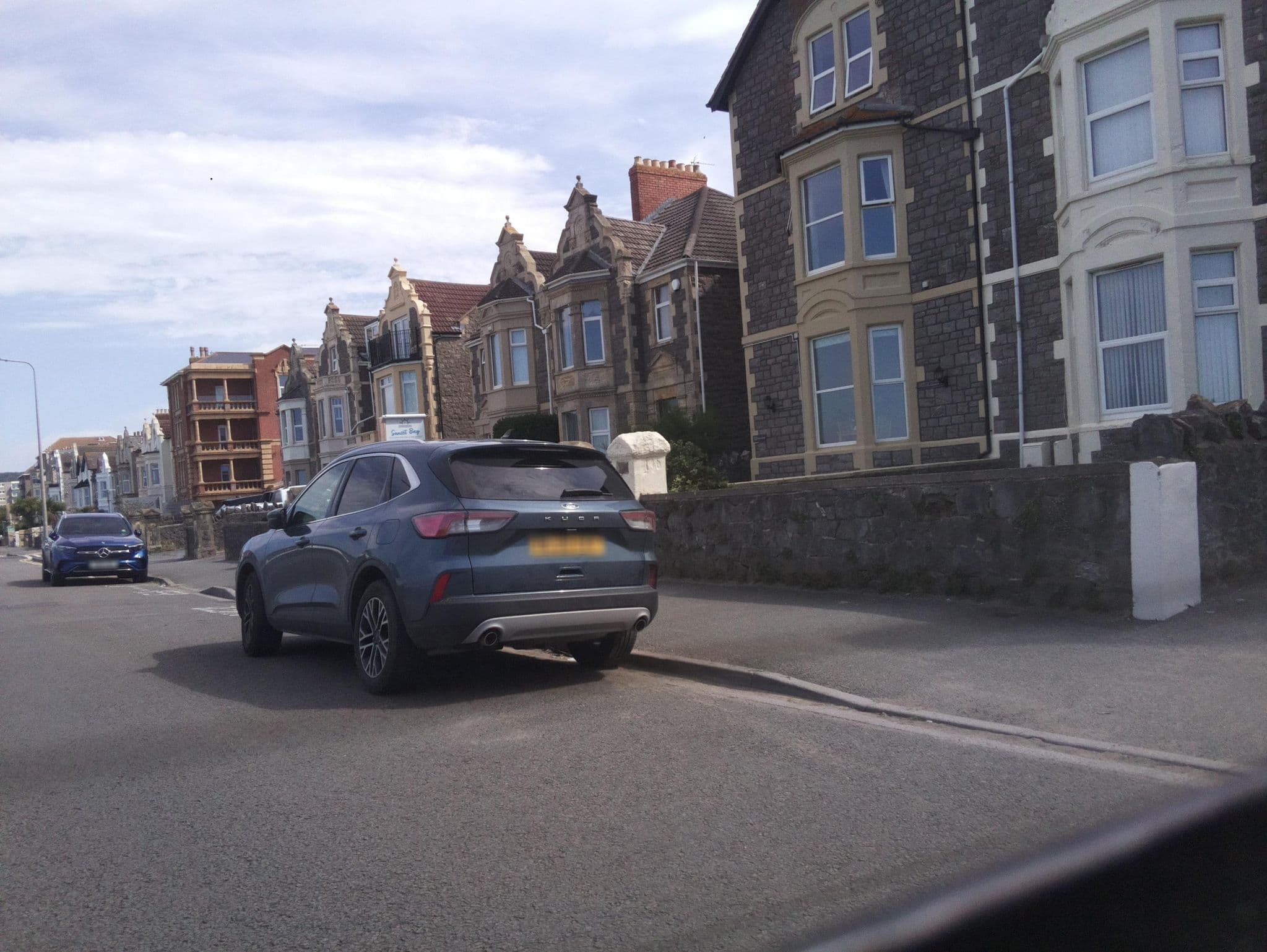 Street view near sunset bay hotel, Weston-super-Mare — © southglos (CC BY-SA · Mapillary)