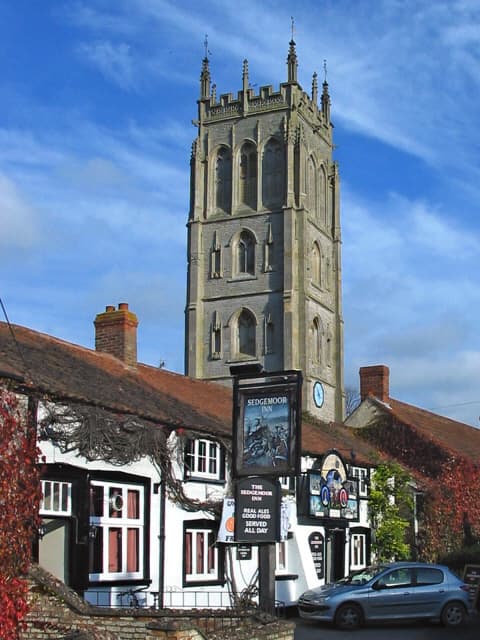 The Sedgemoor Inn (via Wikimedia Commons, CC BY-SA 2.0)