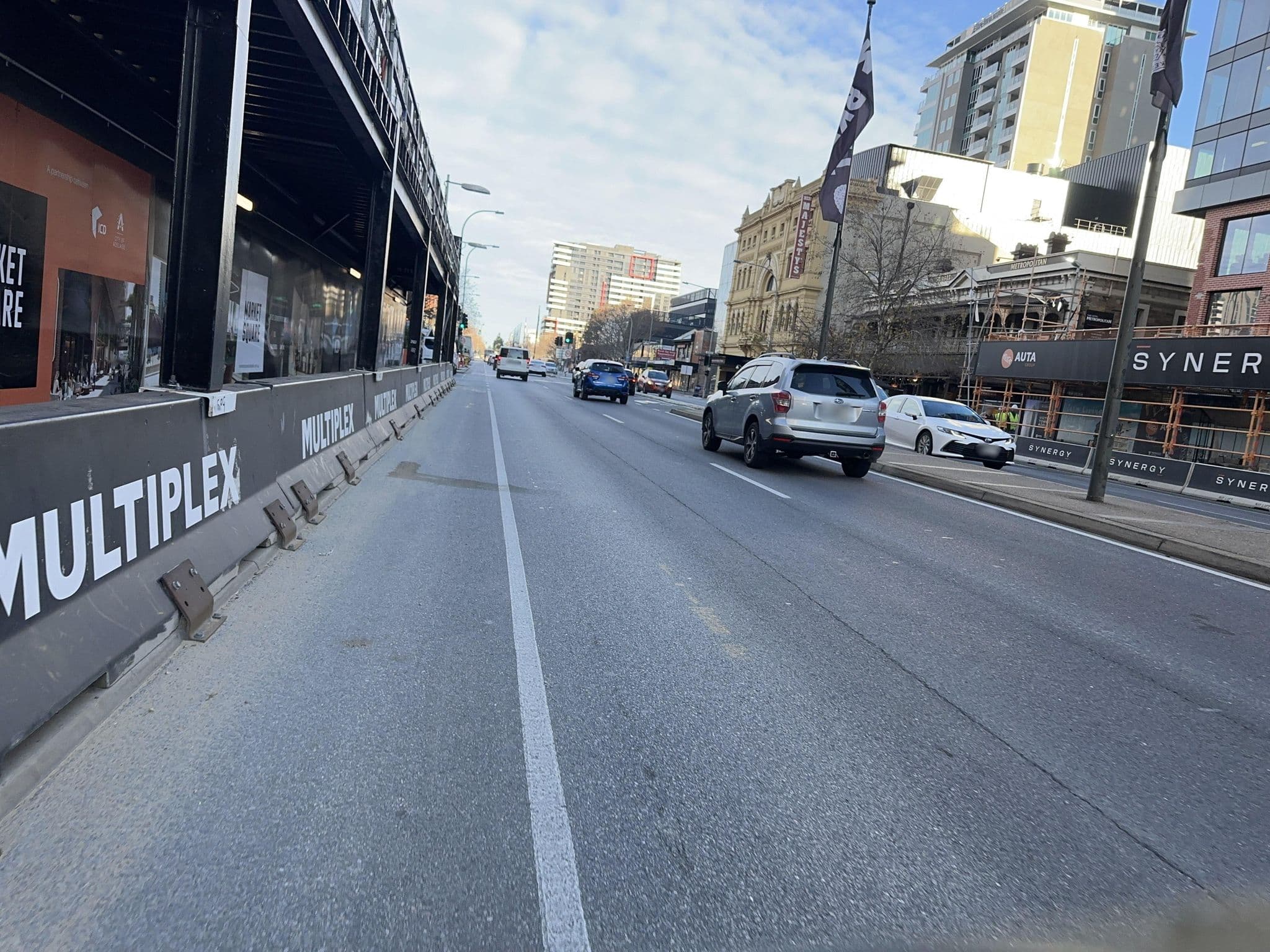 Street view near City sky view self service apartment free parking, Adelaide — © banjo5295 (CC BY-SA · Mapillary)