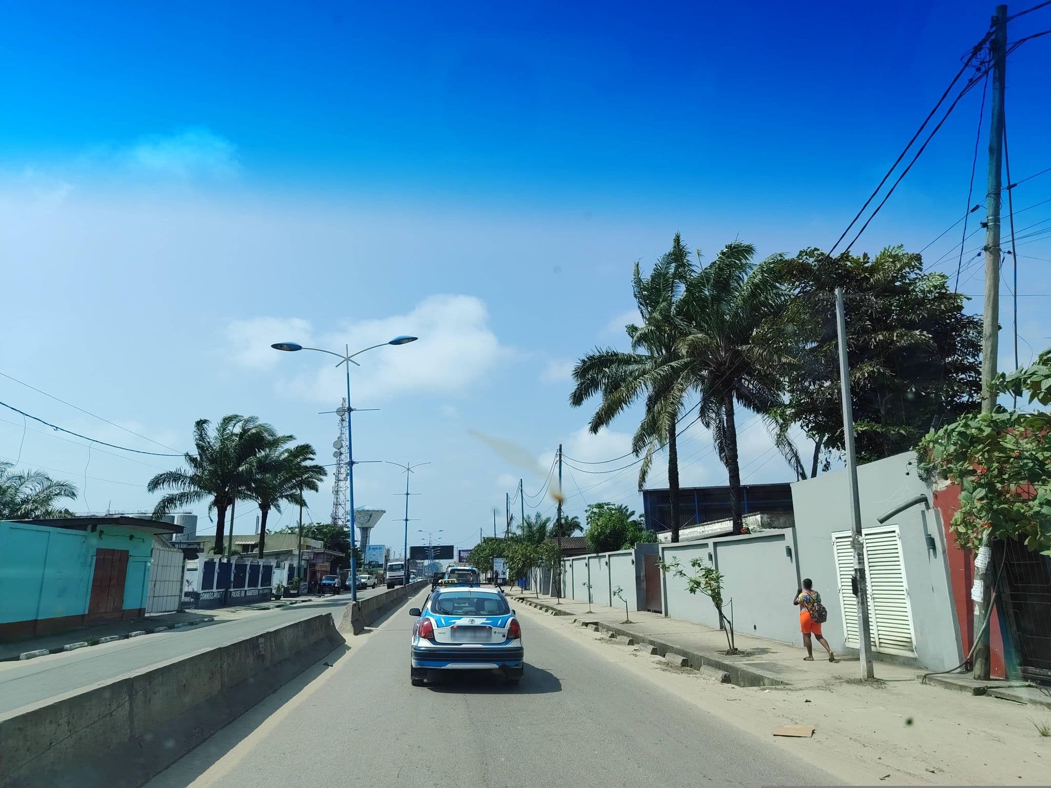 Street view near Le Girma, Pointe-Noire — © orlanto (CC BY-SA · Mapillary)