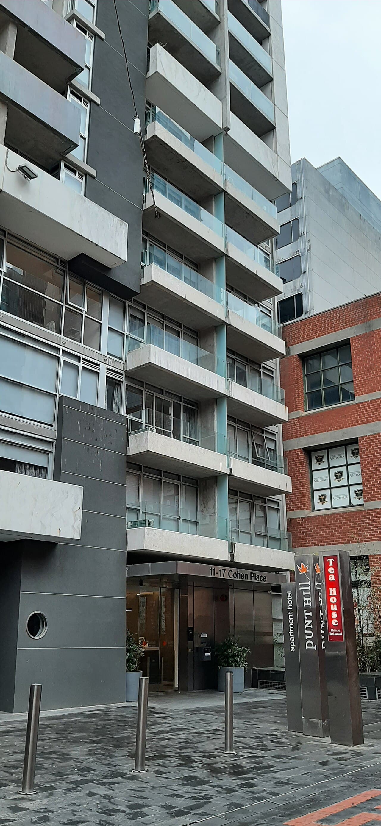 Punthill Apartment Hotels | Little Bourke (via Wikimedia Commons, CC BY-SA 4.0)