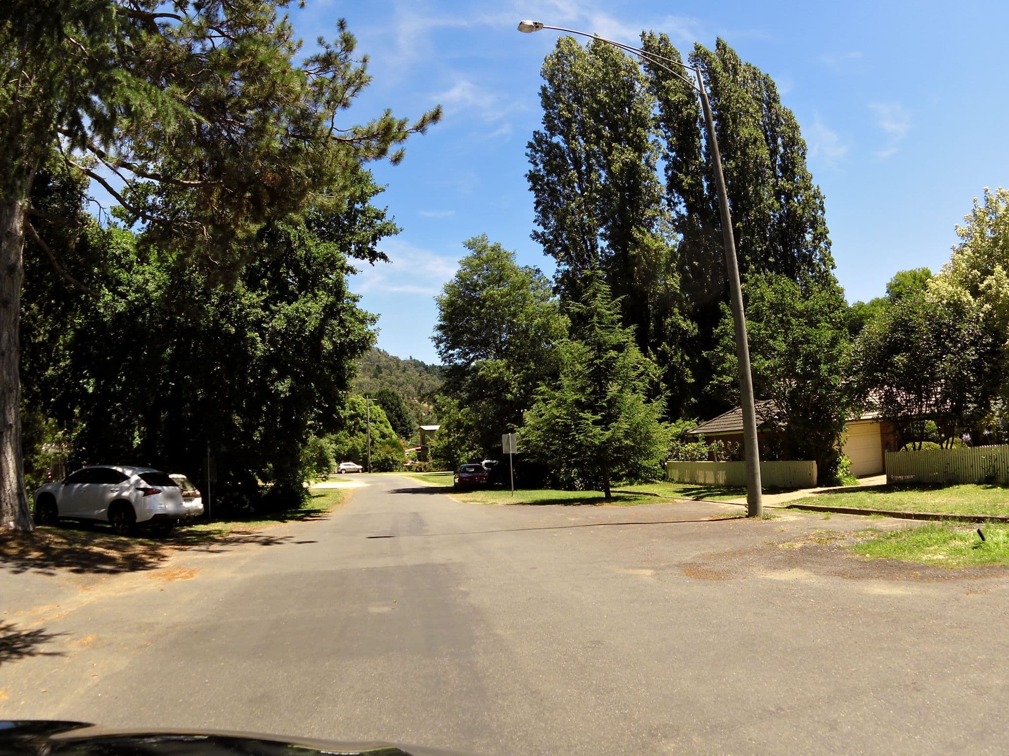 Street view near Westwood Lodge, Bright — © skillsy (CC BY-SA · Mapillary)