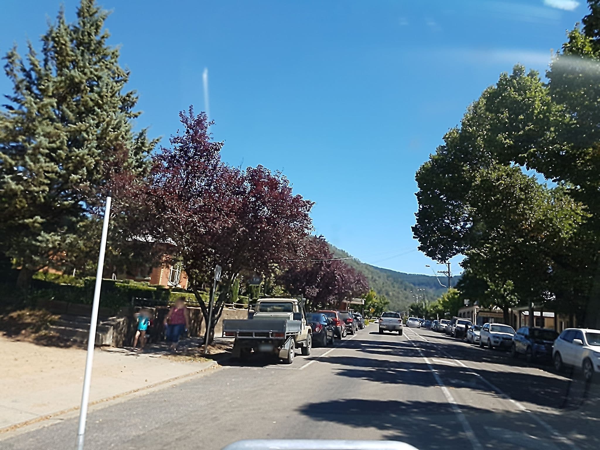 Street view near Coach House Inn, Bright — © stev391 (CC BY-SA · Mapillary)