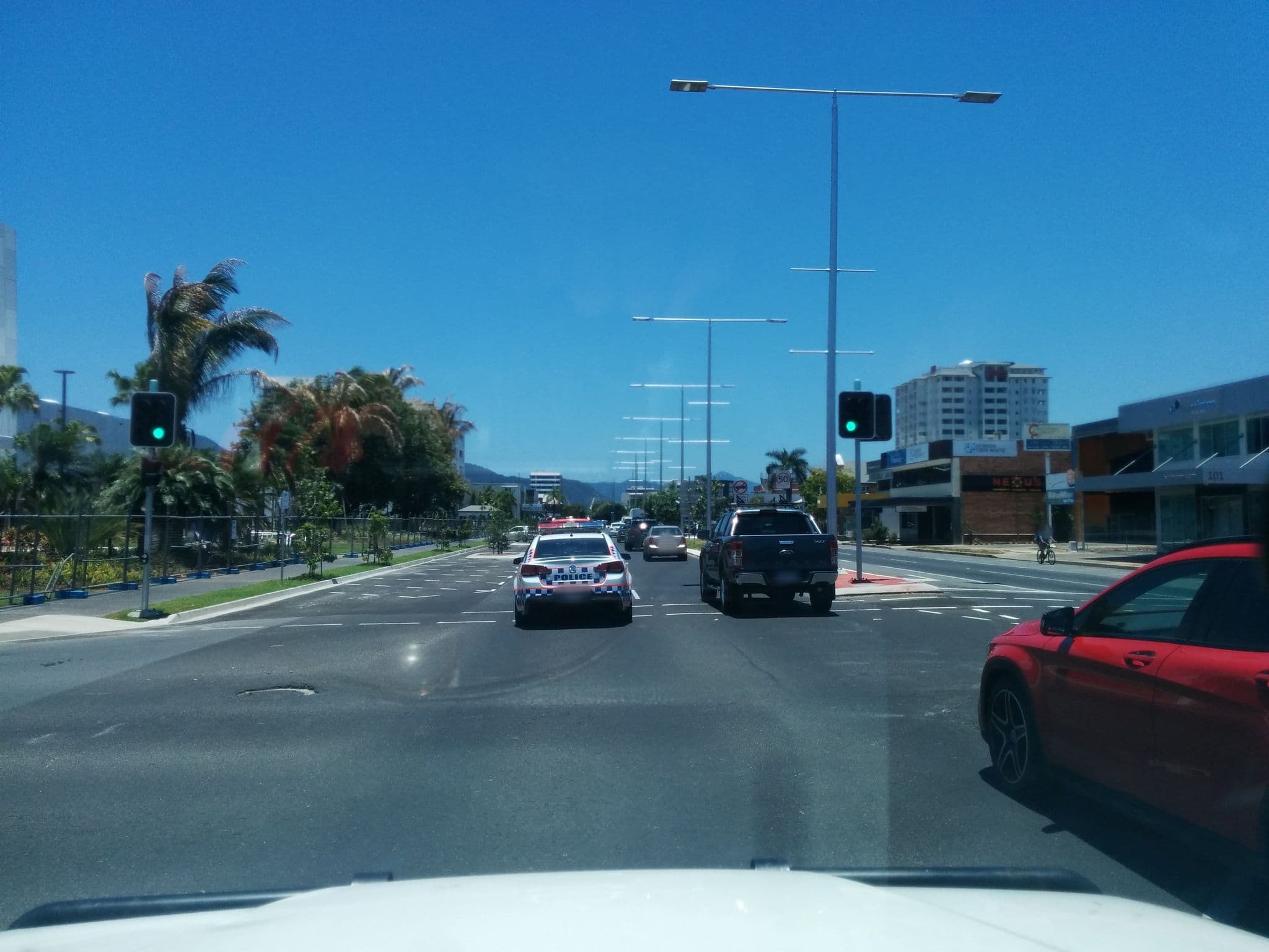 Street view near Cairns, Cairns City — © orbac (CC BY-SA · Mapillary)