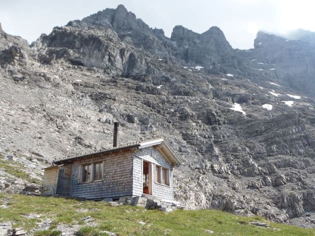 Eiger-Ostegghütte (via Wikimedia Commons, CC0)