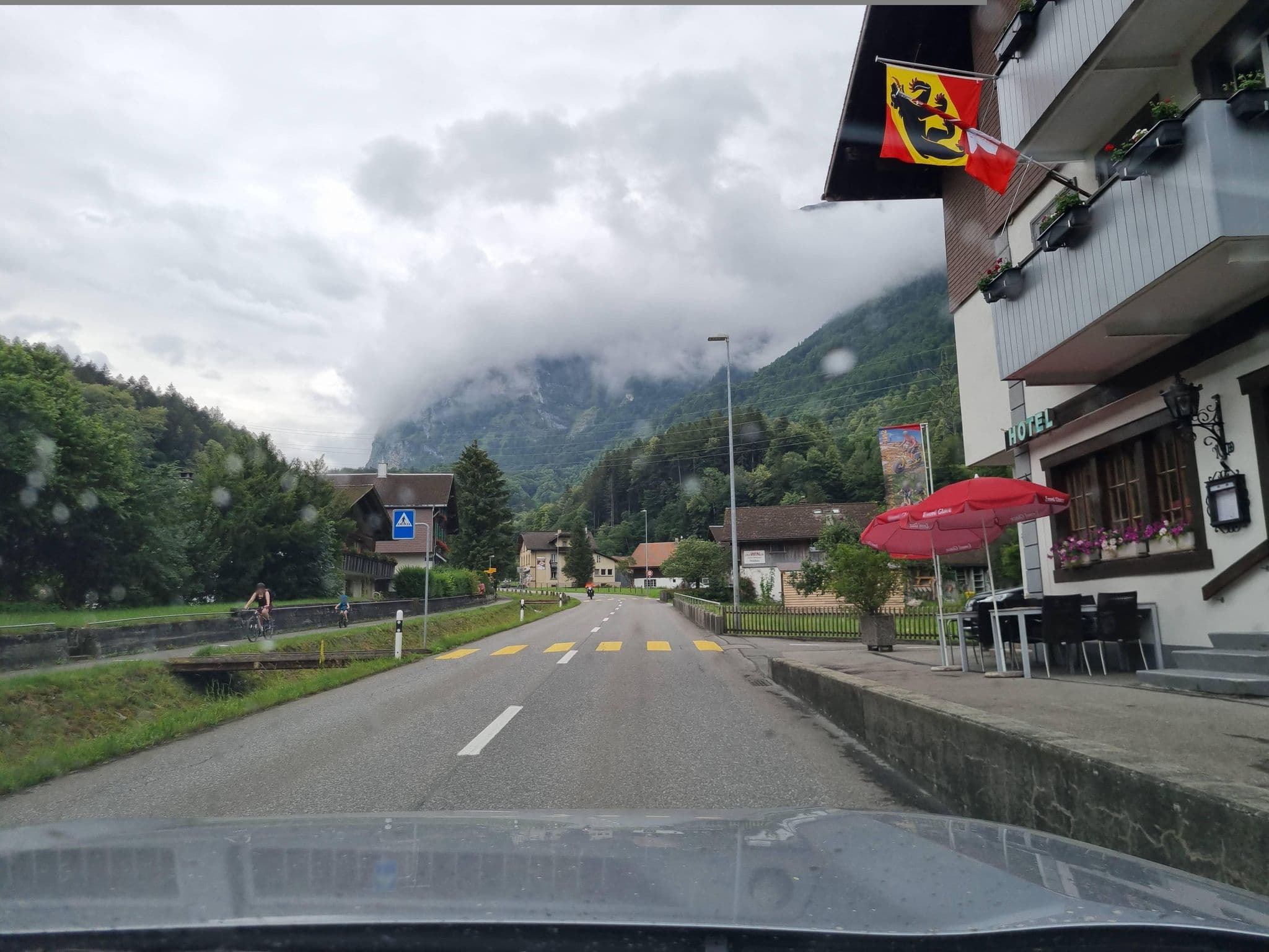 Street view near Familienhotel Tourist, Meiringen — © Yha1 (CC BY-SA · Mapillary)