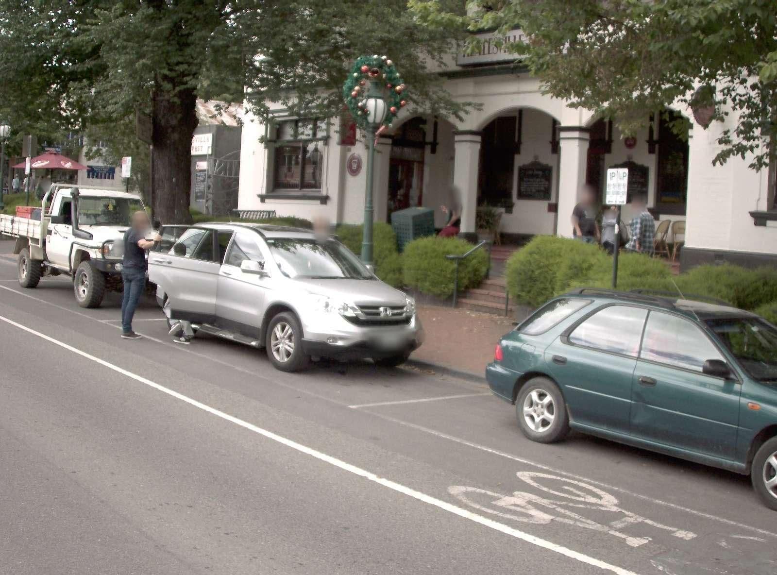 Street view near Healesville Hotel, Healesville — © vicroads (CC BY-SA · Mapillary)