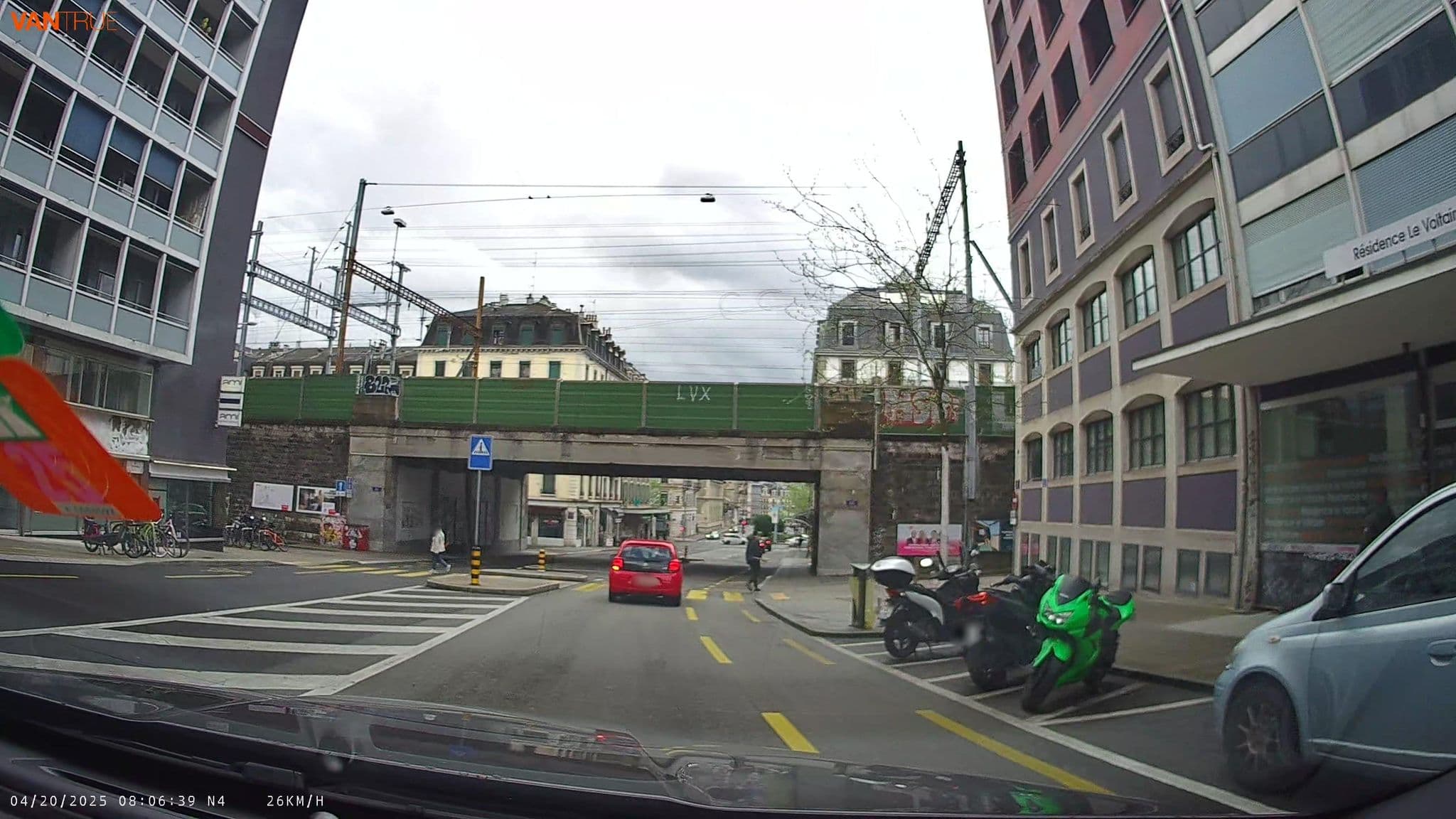 Street view near Ibis, Geneva — © fcignat (CC BY-SA · Mapillary)