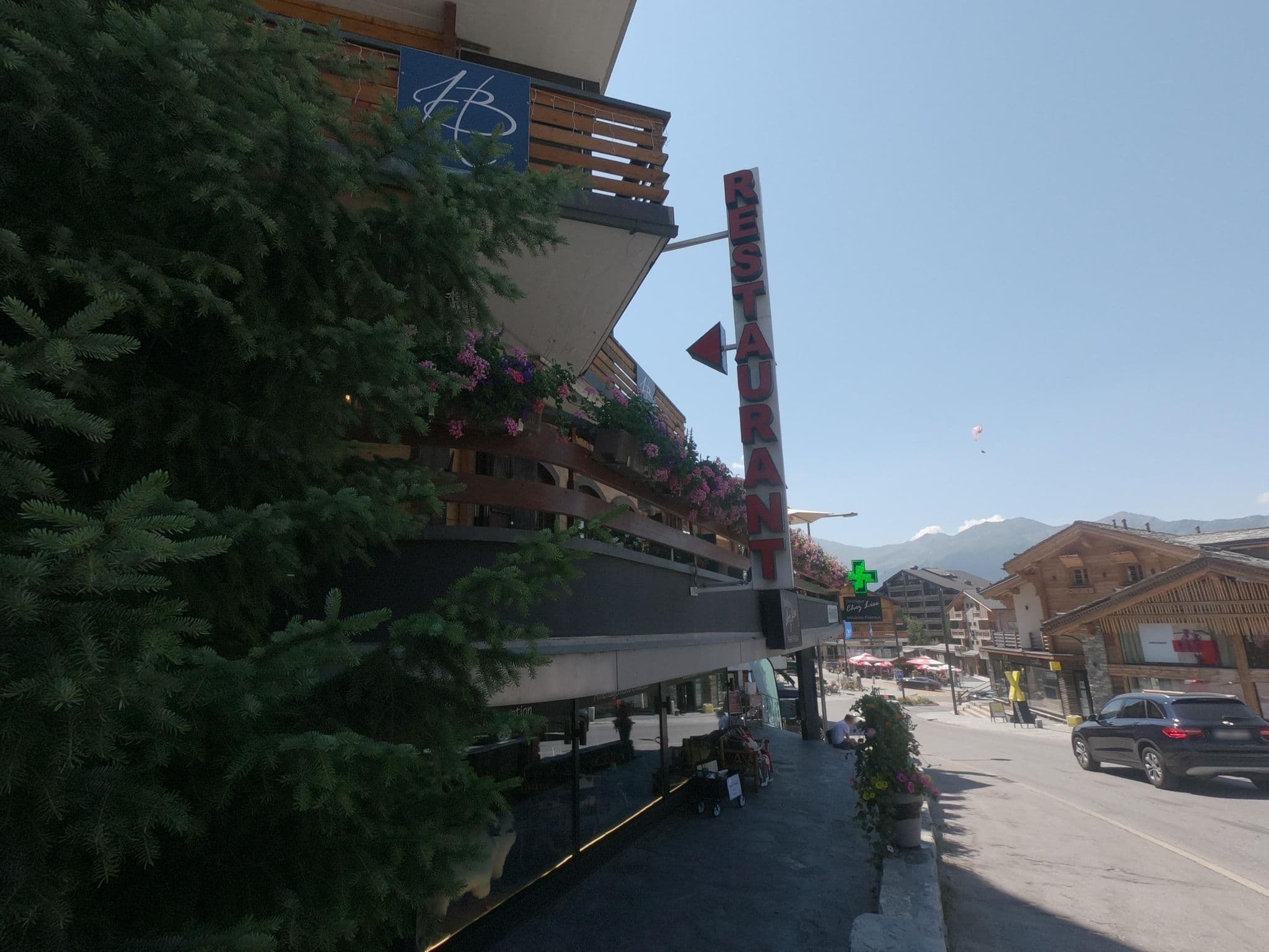 Street view near Bristol, Verbier