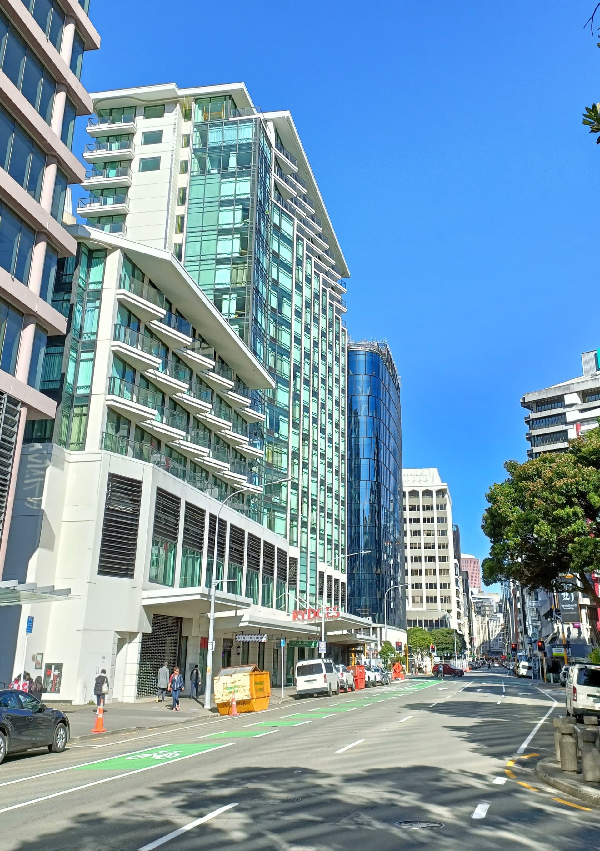 Rydges Wellington (via Wikimedia Commons, CC BY-SA 3.0)