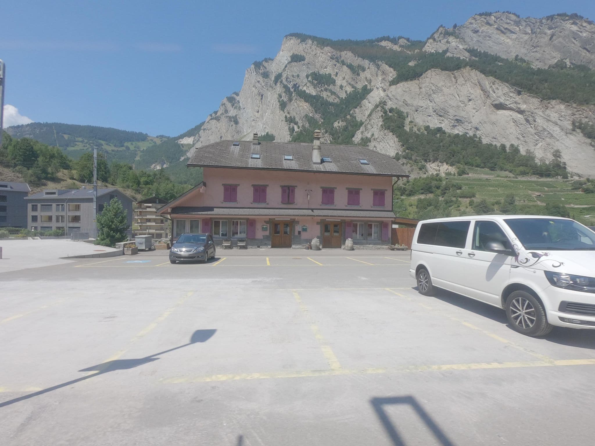 Street view near Hotel de la Gare, Orsières — © frankvival (CC BY-SA · Mapillary)
