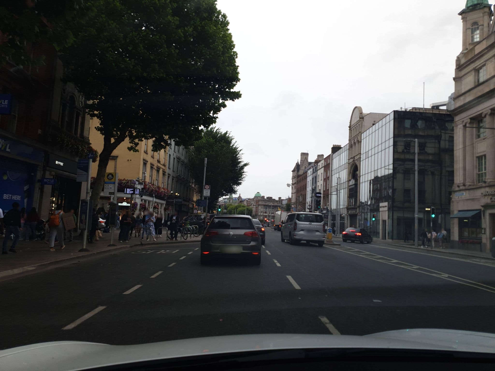 Street view near The College Green Hotel Dublin, Autograph Collection, Dublin — © yannakis (CC BY-SA · Mapillary)