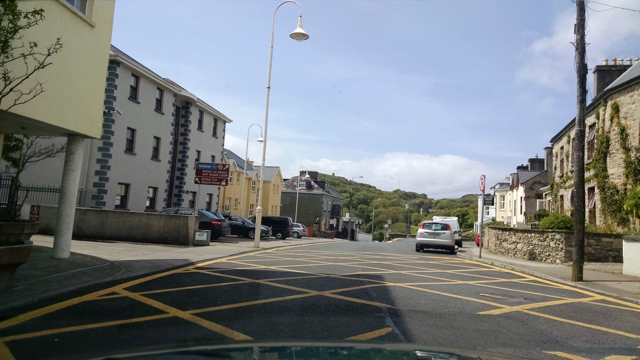 Street view near Sea Mist House Bed & Breakfast, Clifden — © stephanep (CC BY-SA · Mapillary)