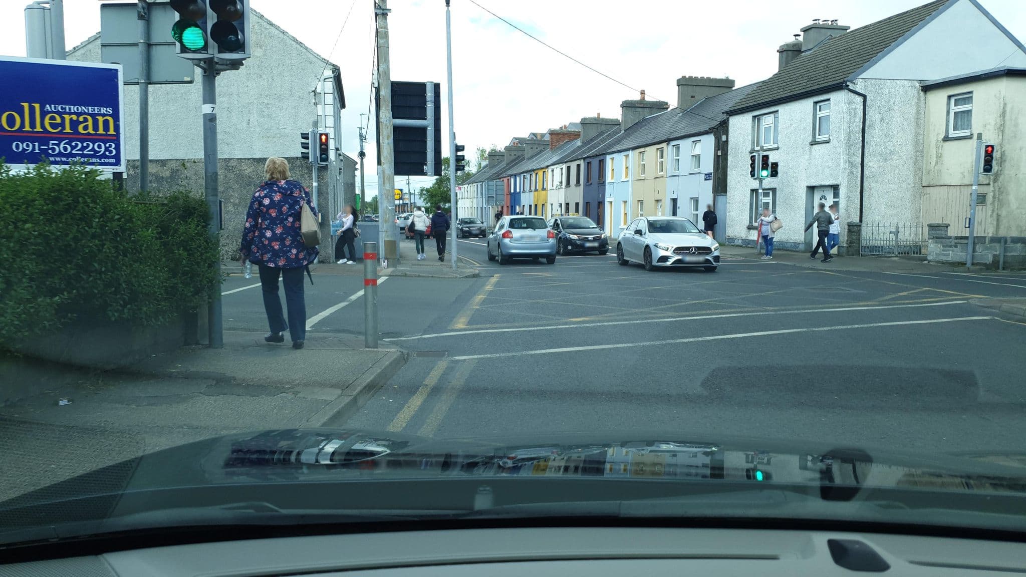 Street view near The Woodquay Townhouse, Galway — © yannakis (CC BY-SA · Mapillary)
