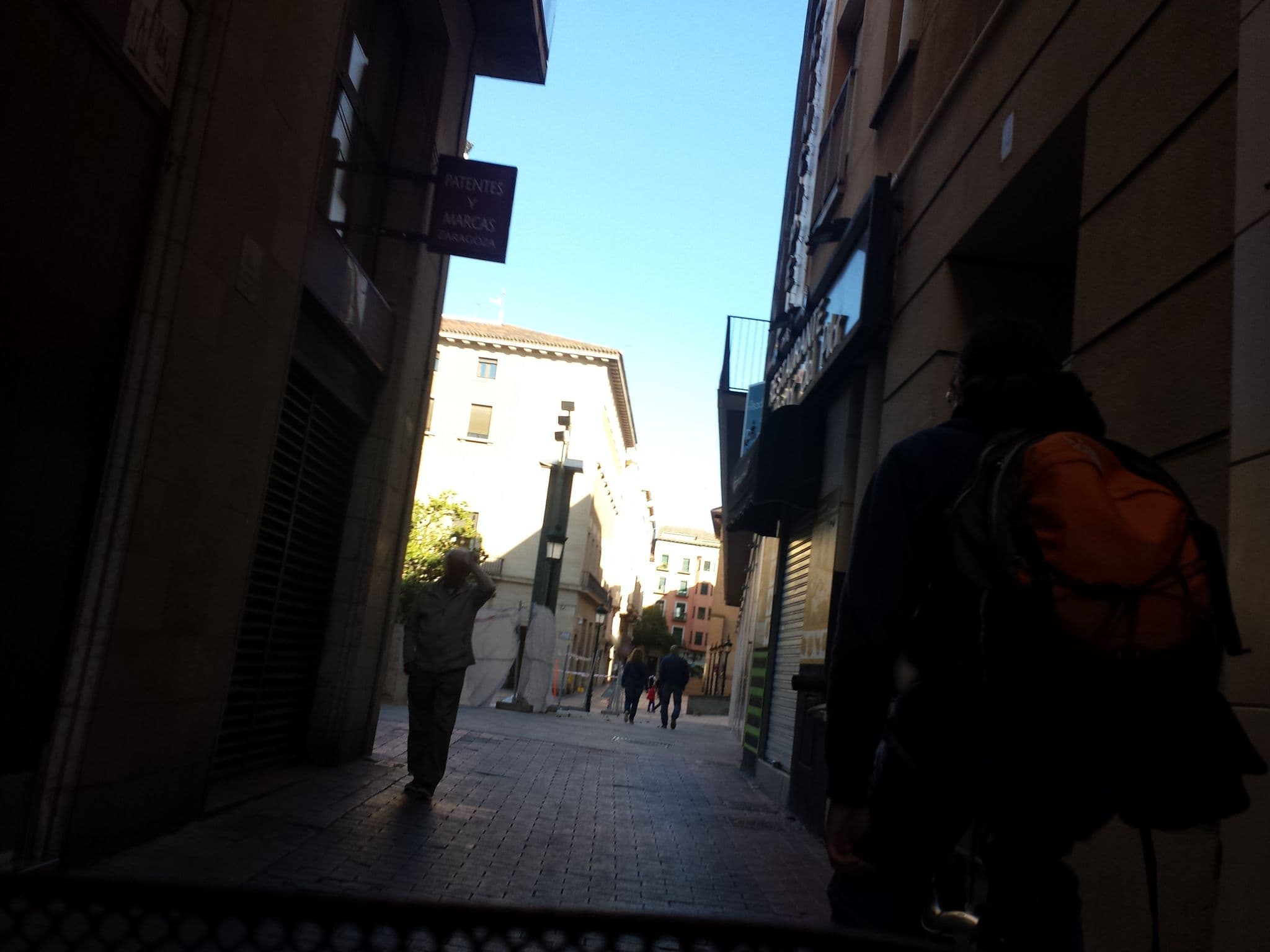 Street view near Zrooms&Suites Hostel Boutique, Zaragoza — © robot8a (CC BY-SA · Mapillary)