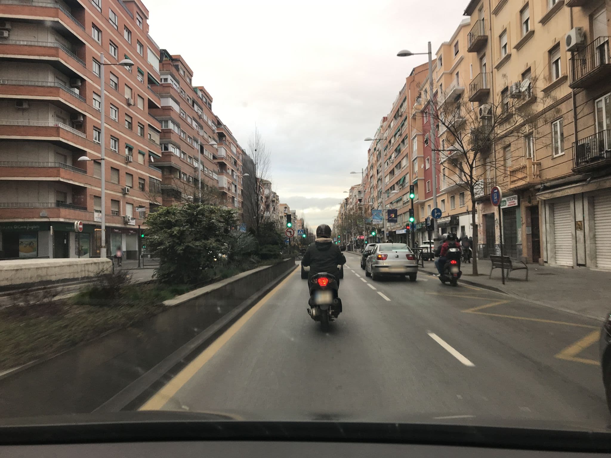 Street view near Hostal la Redonda, Granada