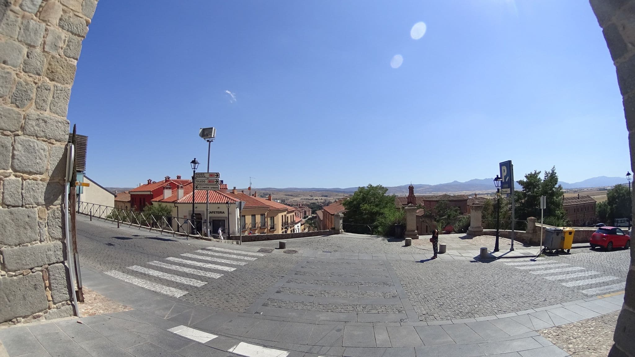 Street view near Hotel Puerta de la Santa, Ávila — © robertogeb (CC BY-SA · Mapillary)