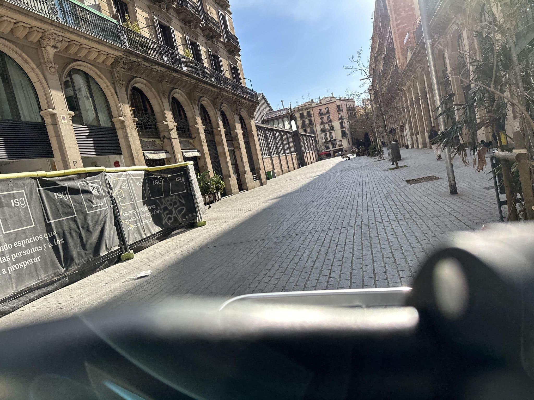 Street view near Miiro Borneta, Sant Pere, Santa Caterina i La Ribera — © RSTQ (CC BY-SA · Mapillary)
