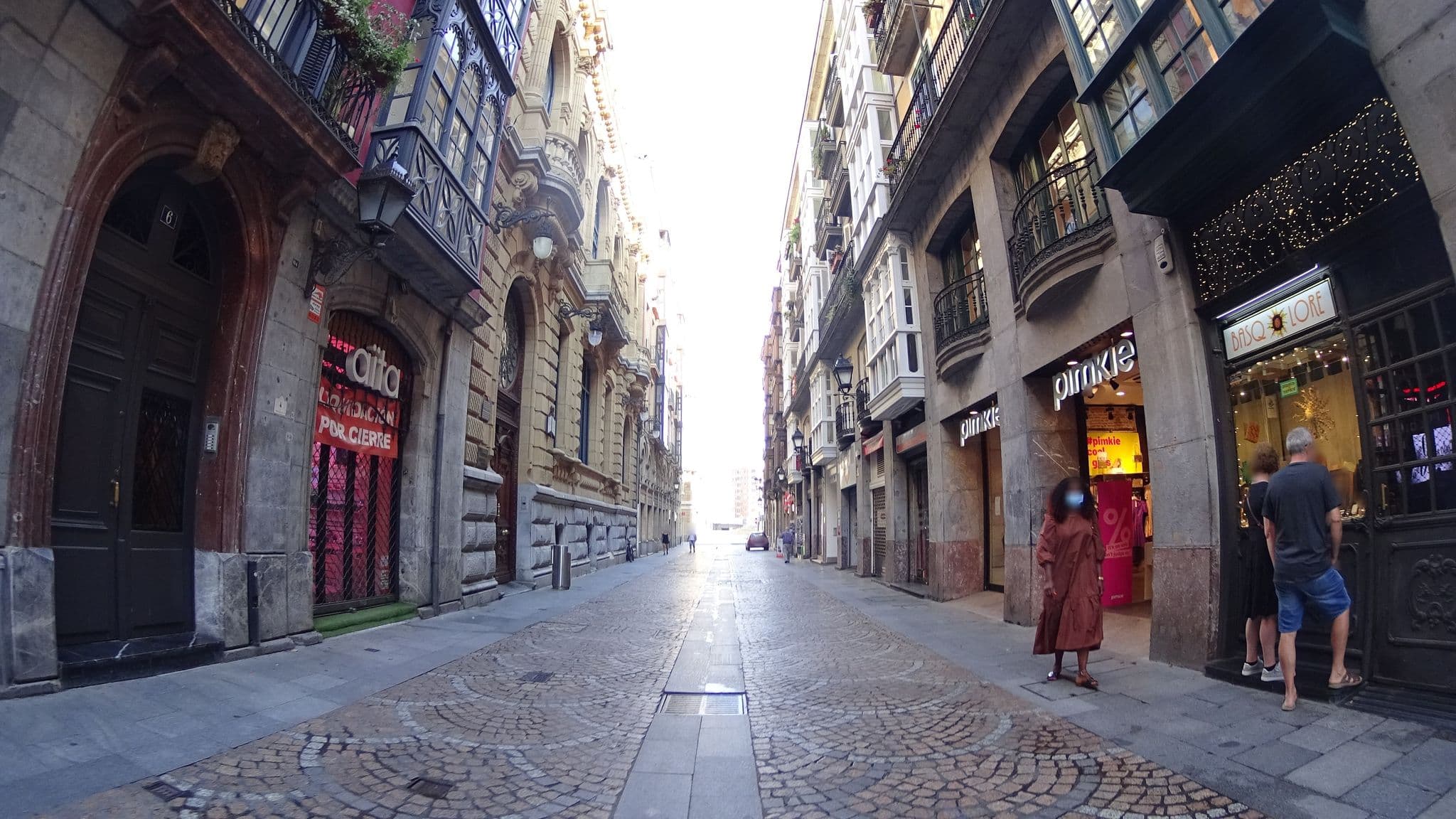 Street view near Casual Arriaga, Bilbao — © robertogeb (CC BY-SA · Mapillary)