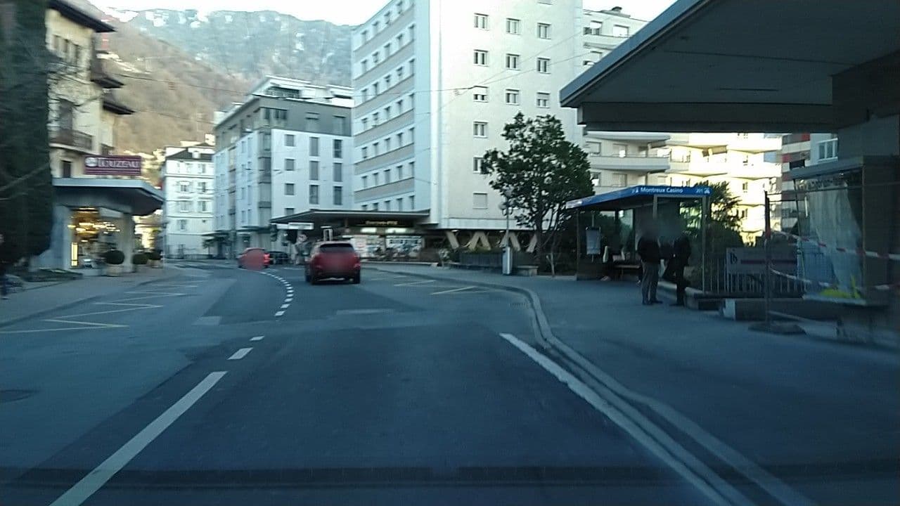 Street view near Helvetie, Montreux — © selfishseahorse (CC BY-SA · Mapillary)