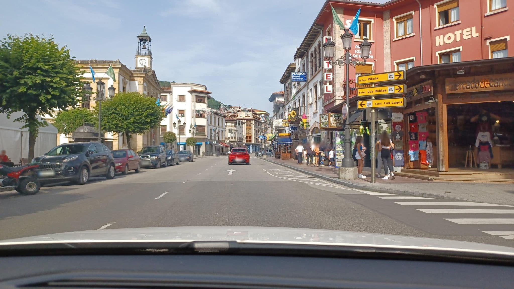 Street view near Hotel Los Lagos Nature, Cangas de Onís — © normanm (CC BY-SA · Mapillary)