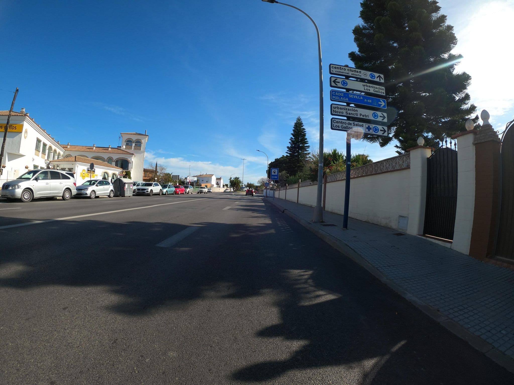 Street view near Hotel Chiclana, Chiclana de la Frontera — © Langfahrer (CC BY-SA · Mapillary)