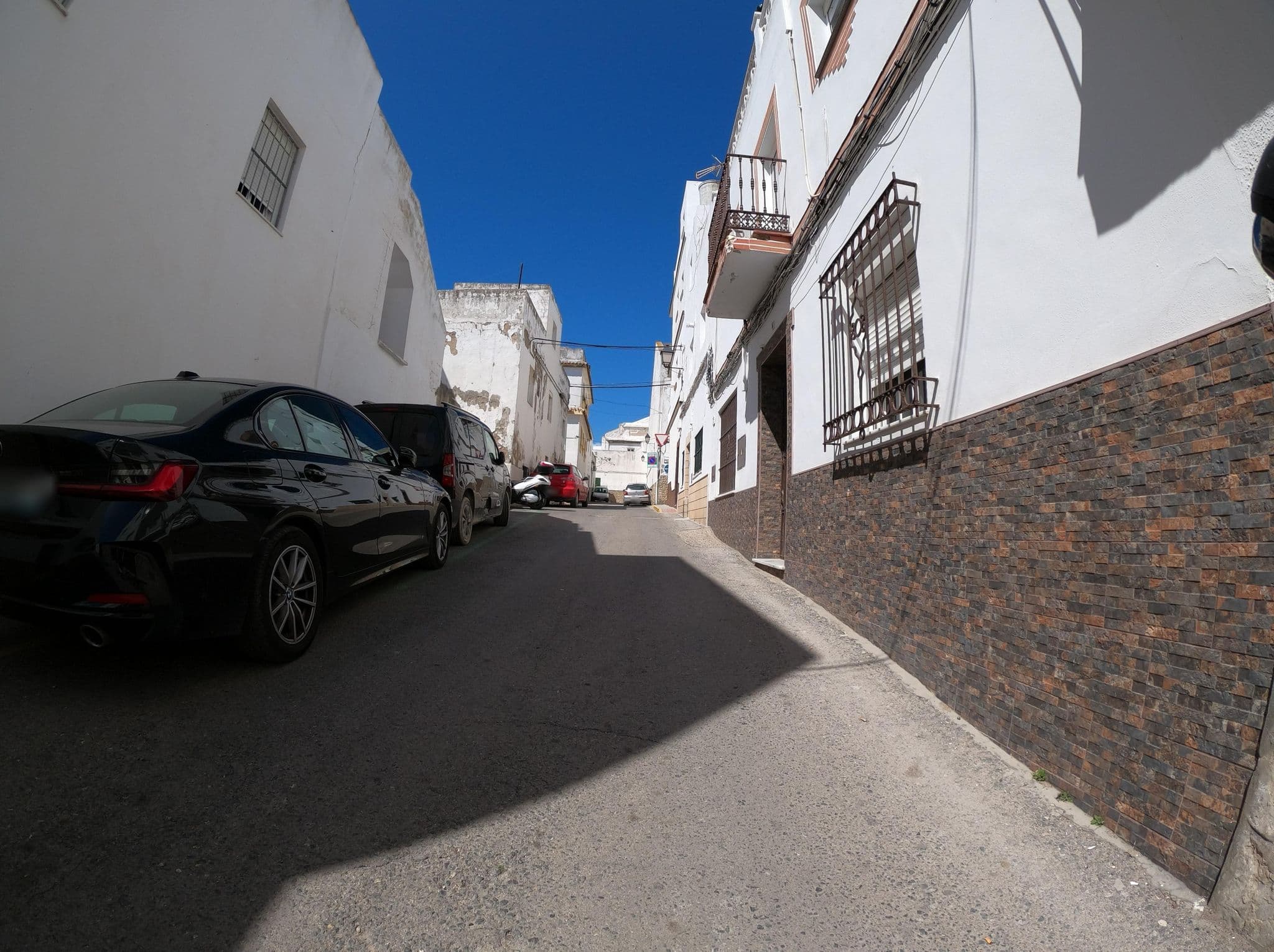 Street view near La Pasajera Hostal Boutique | Conil, Conil de la Frontera — © Langfahrer (CC BY-SA · Mapillary)
