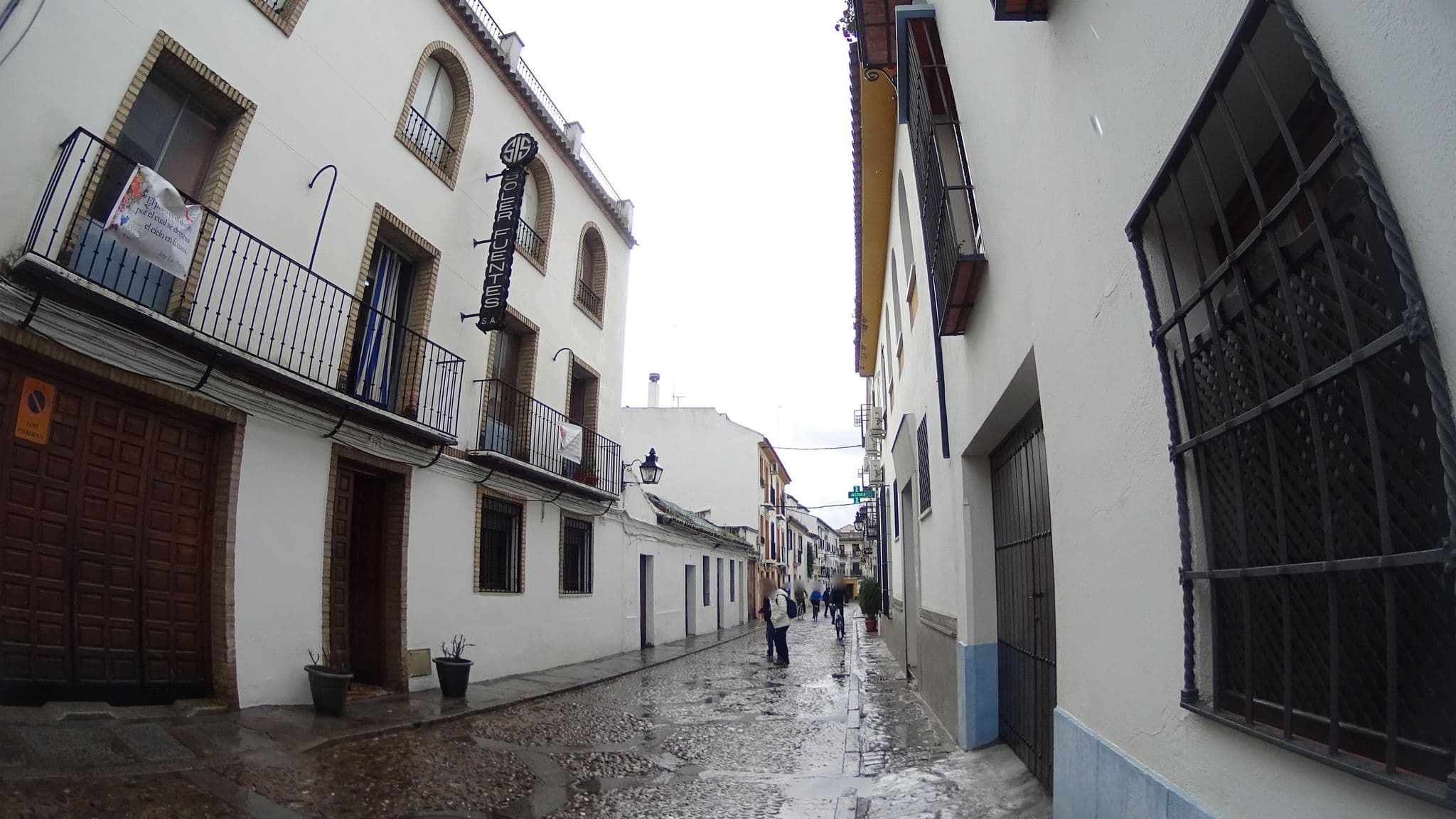 Street view near Mayflowers, Córdoba