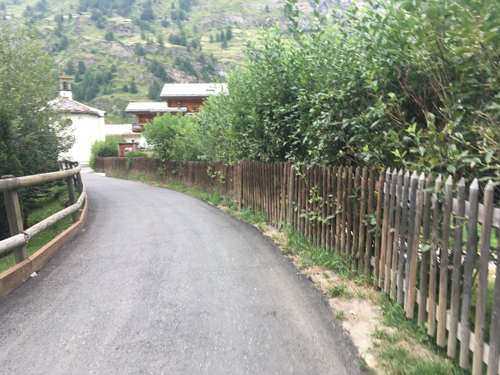 Street view near Huwi, Zermatt