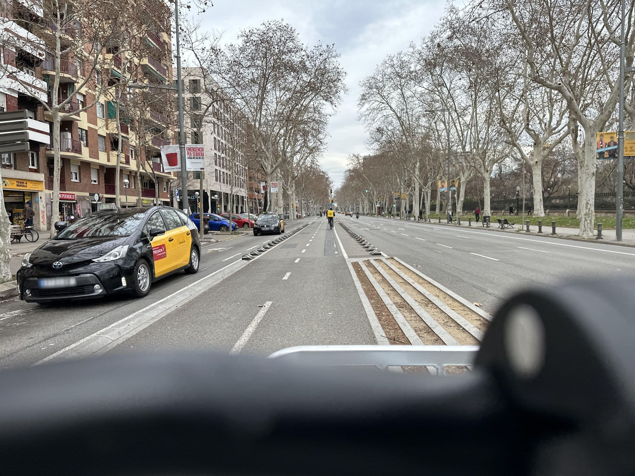 Street view near Hotel Restaurante La Ciudadela, Sant Pere, Santa Caterina i La Ribera — © RSTQ (CC BY-SA · Mapillary)