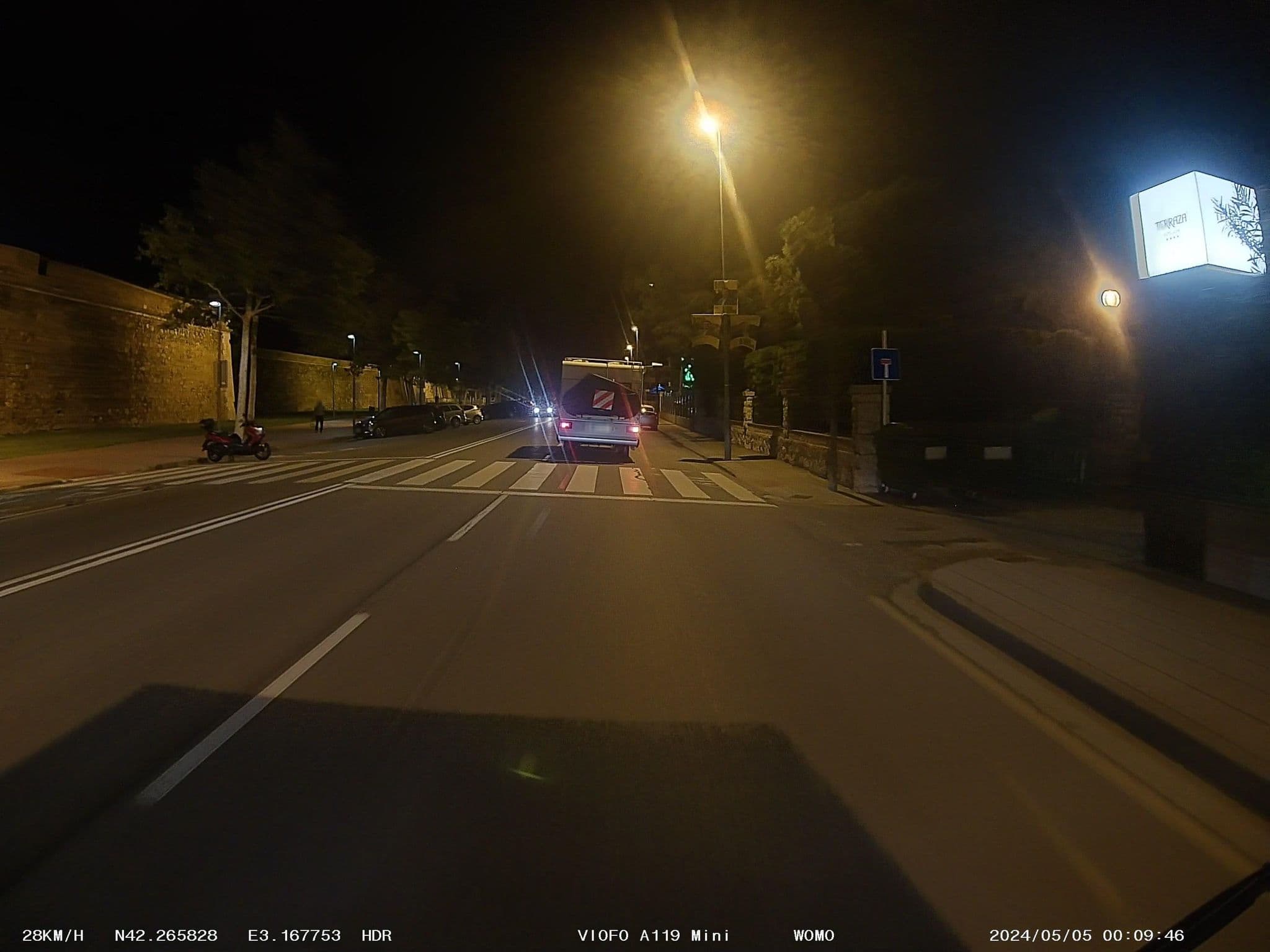Street view near Terraza Hotel & Spa, Roses — © soulcover (CC BY-SA · Mapillary)