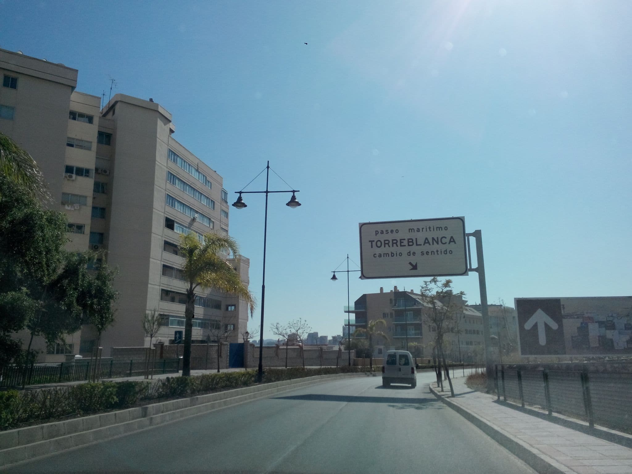 Street view near Fuengirola beach apartments, Fuengirola — © jaakkoh (CC BY-SA · Mapillary)