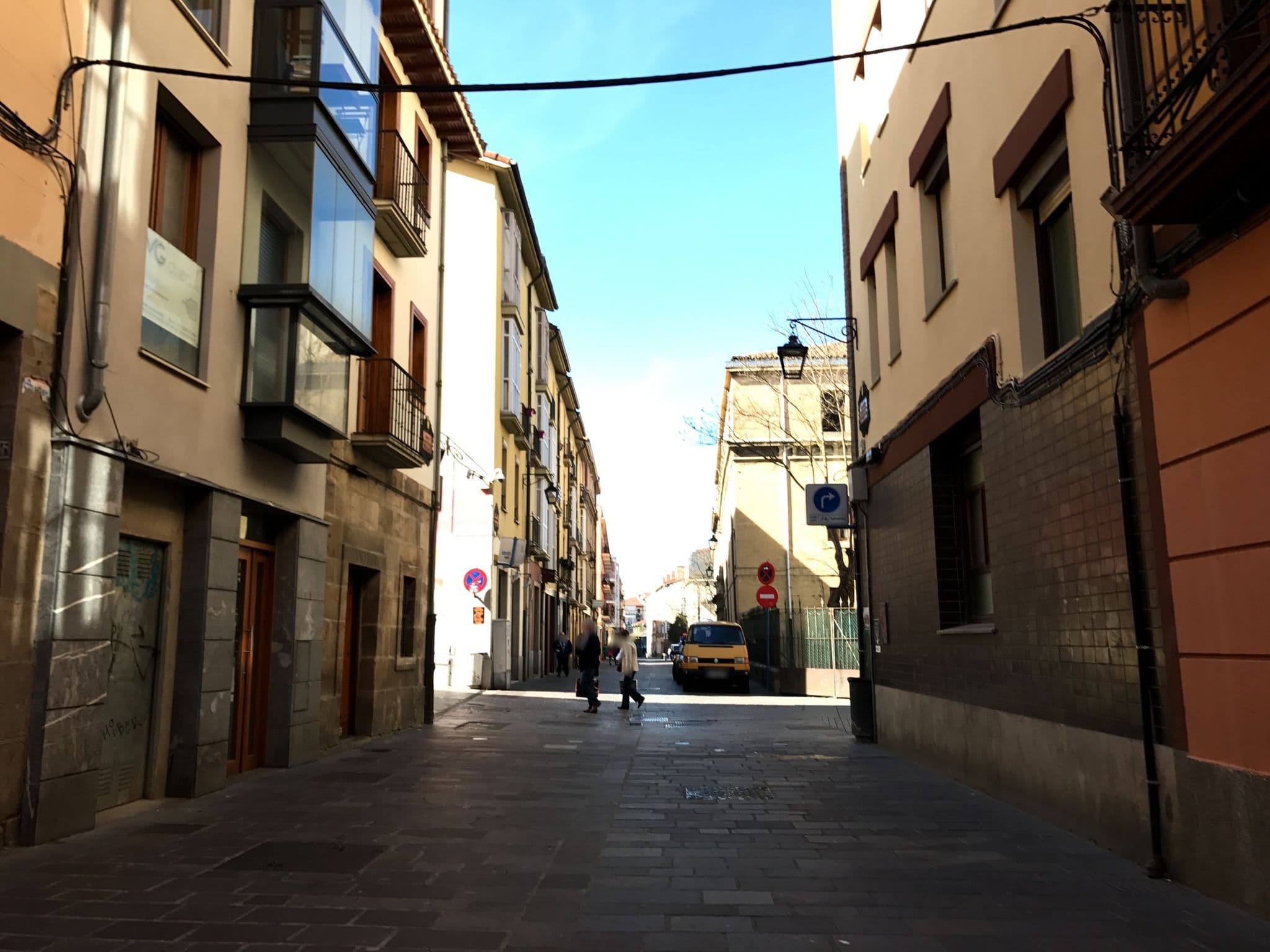 Street view near HOTEL Desiderio, Gasteiz / Vitoria — © miguel_andrade (CC BY-SA · Mapillary)