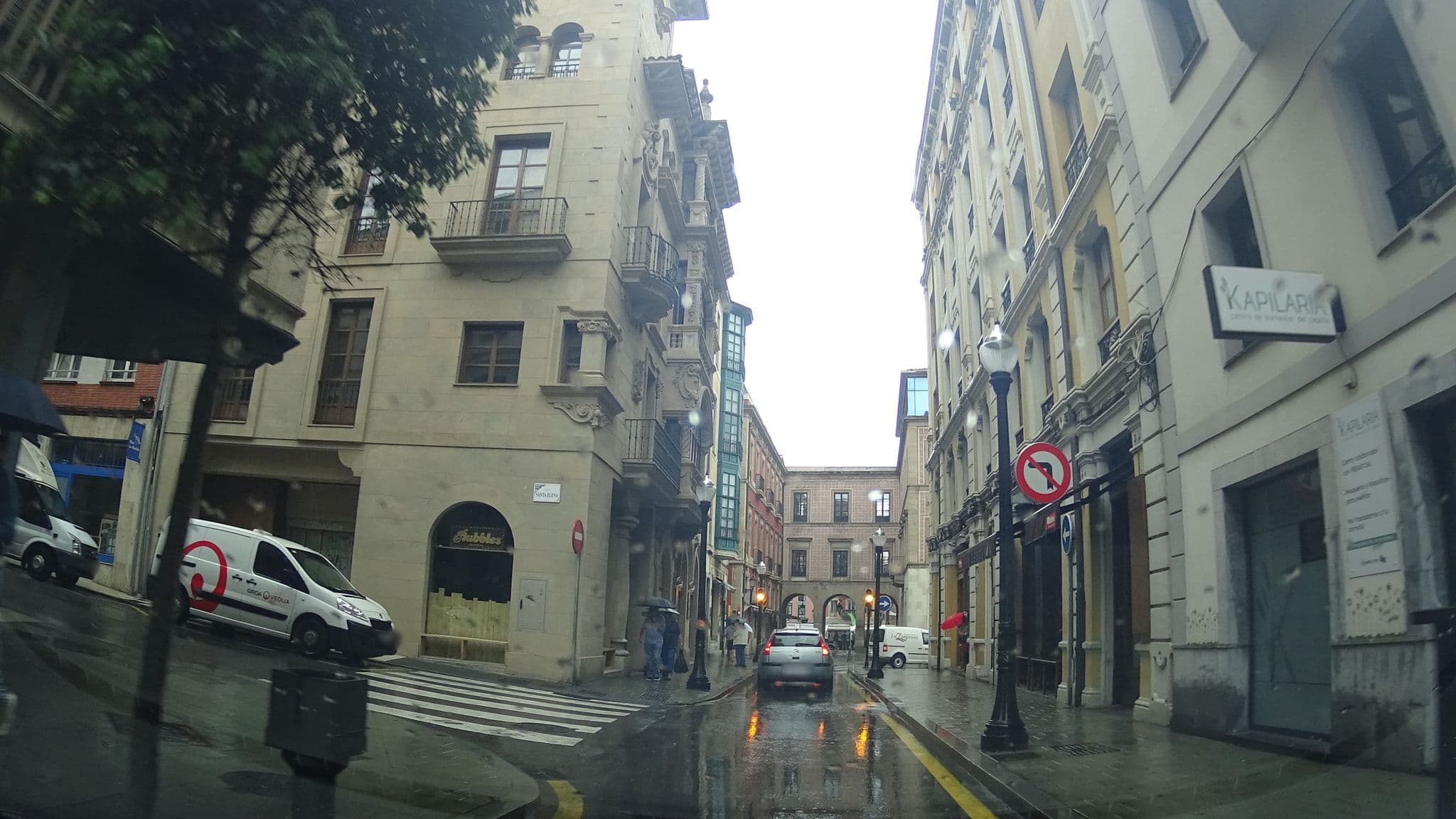 Street view near Hotel Faranda Pathos Gijón, Ascend Hotel Collection, Gijón — © robertogeb (CC BY-SA · Mapillary)
