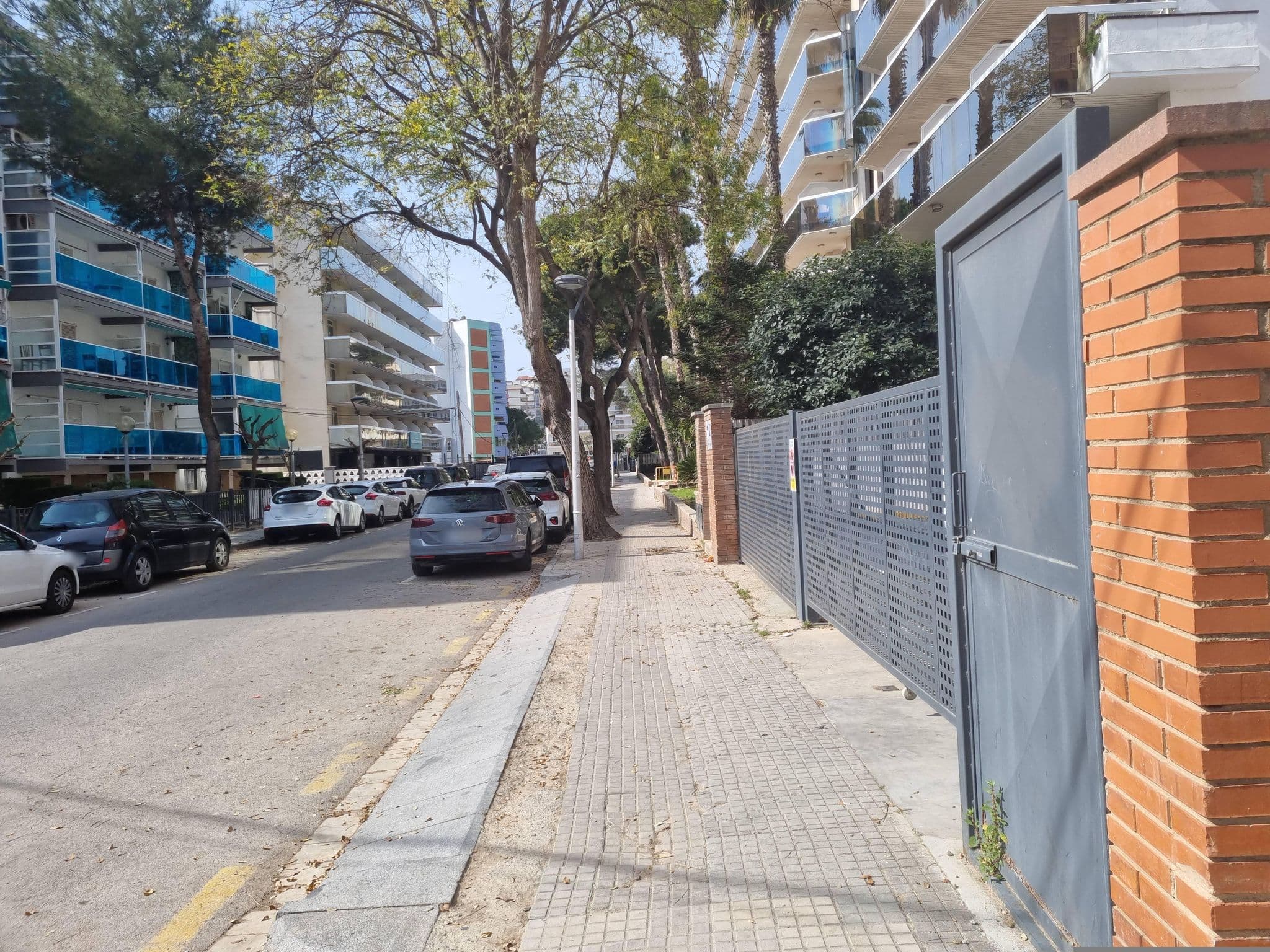 Street view near Ponient Marinada by PortAventura World, Salou — © Franciscovalera (CC BY-SA · Mapillary)