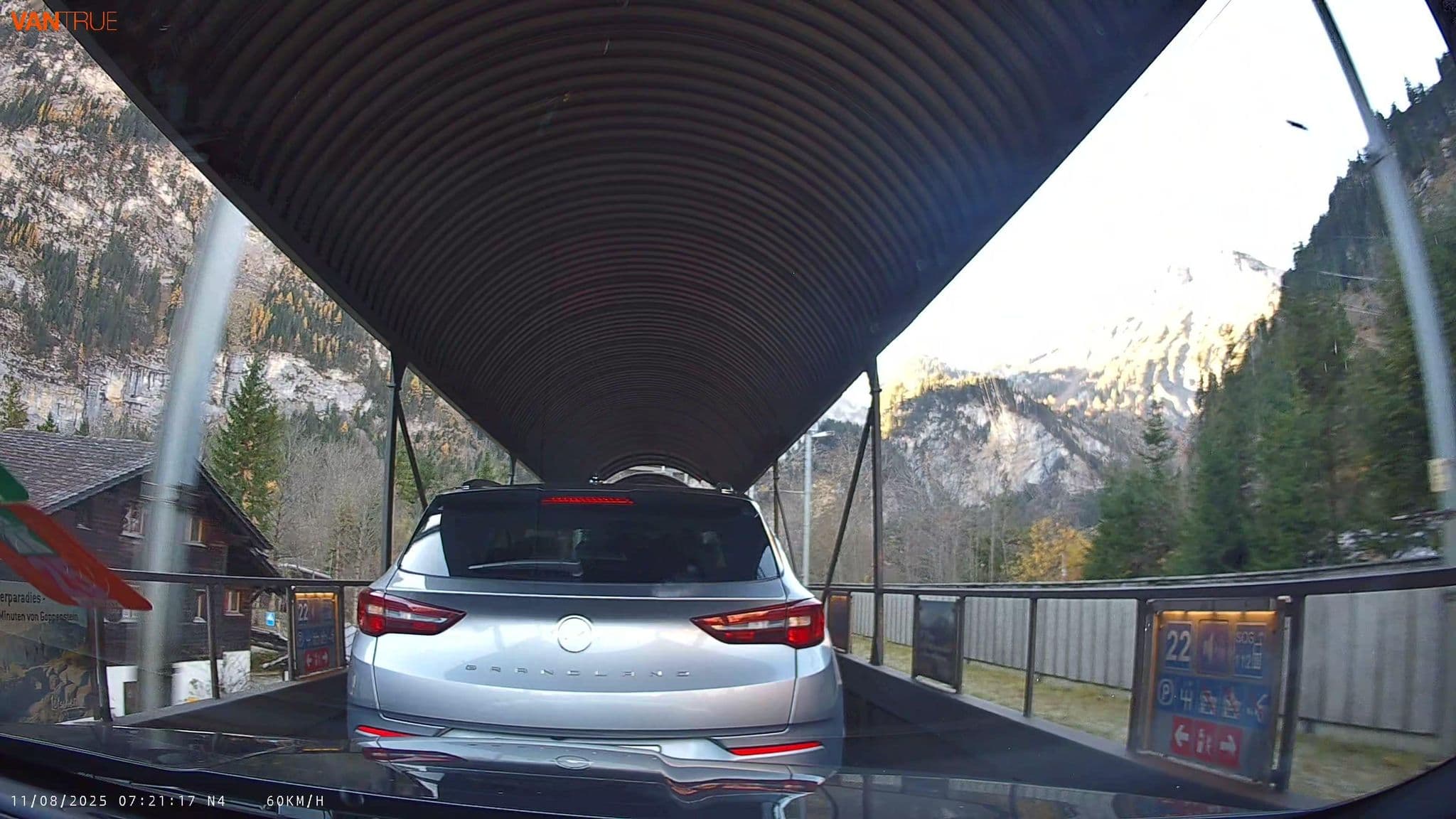 Street view near Kanderlodge, Kandersteg — © fcignat (CC BY-SA · Mapillary)