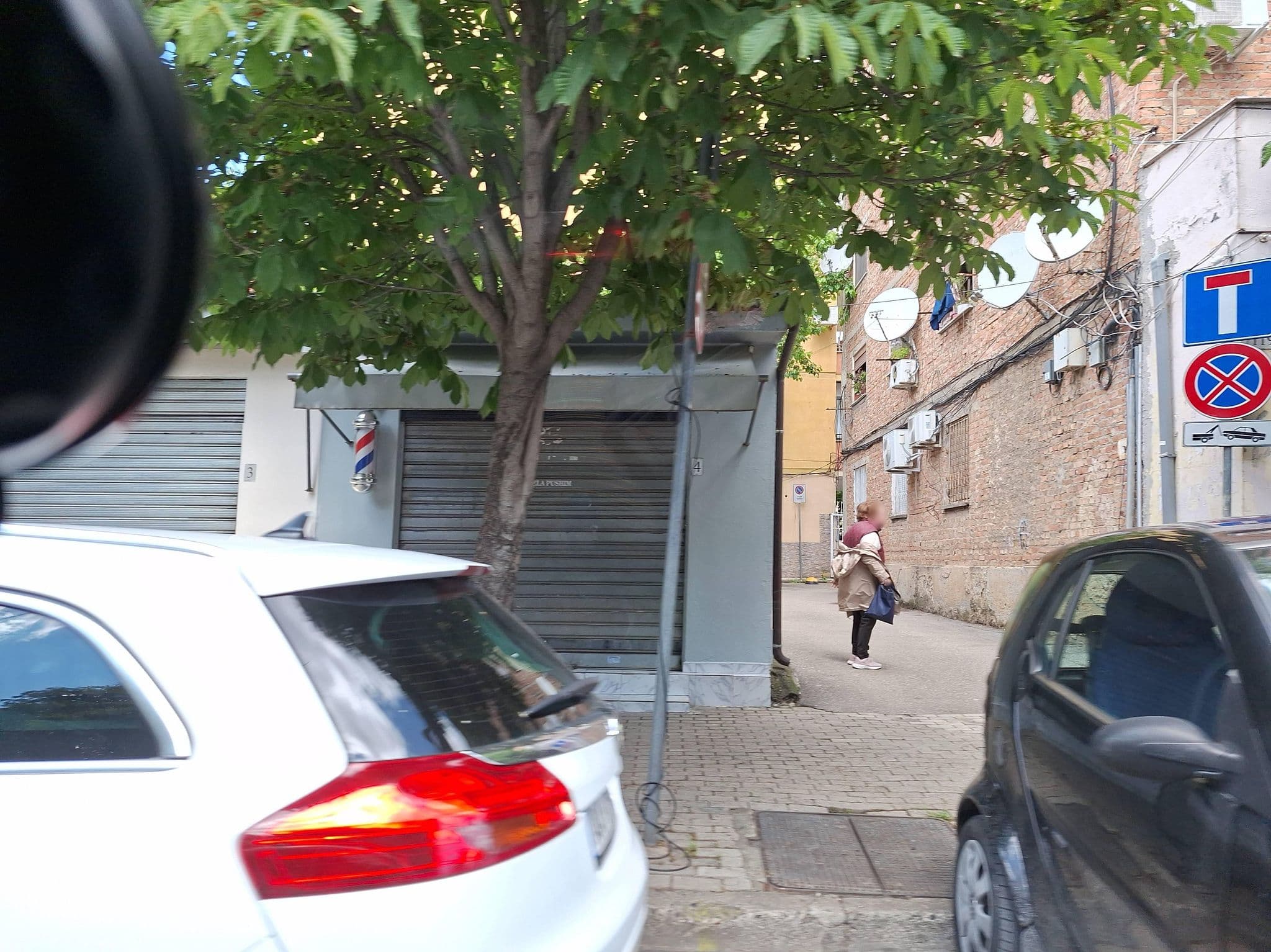 Street view near Hotel Villa 57, Tirana
